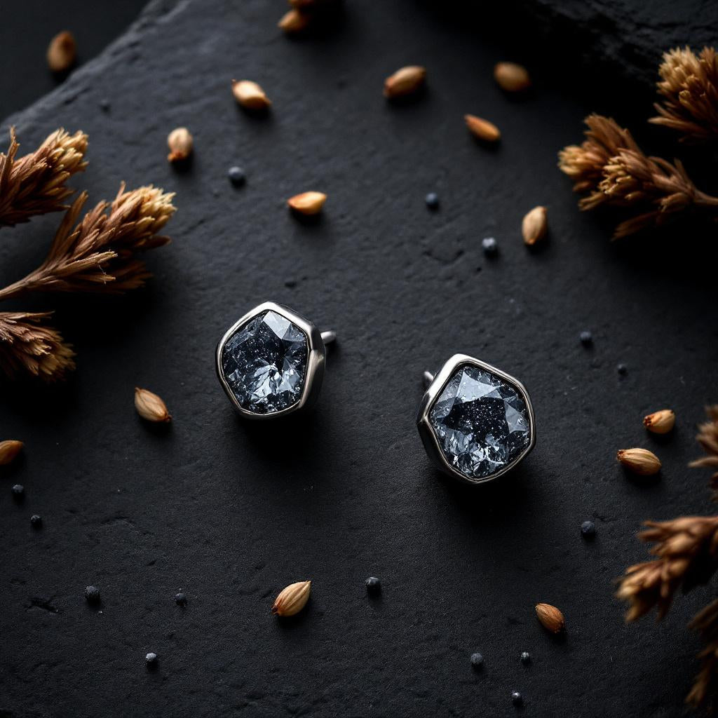 “Salt and Pepper Diamonds: The Allure of Unique Rustic Diamond Jewelry”