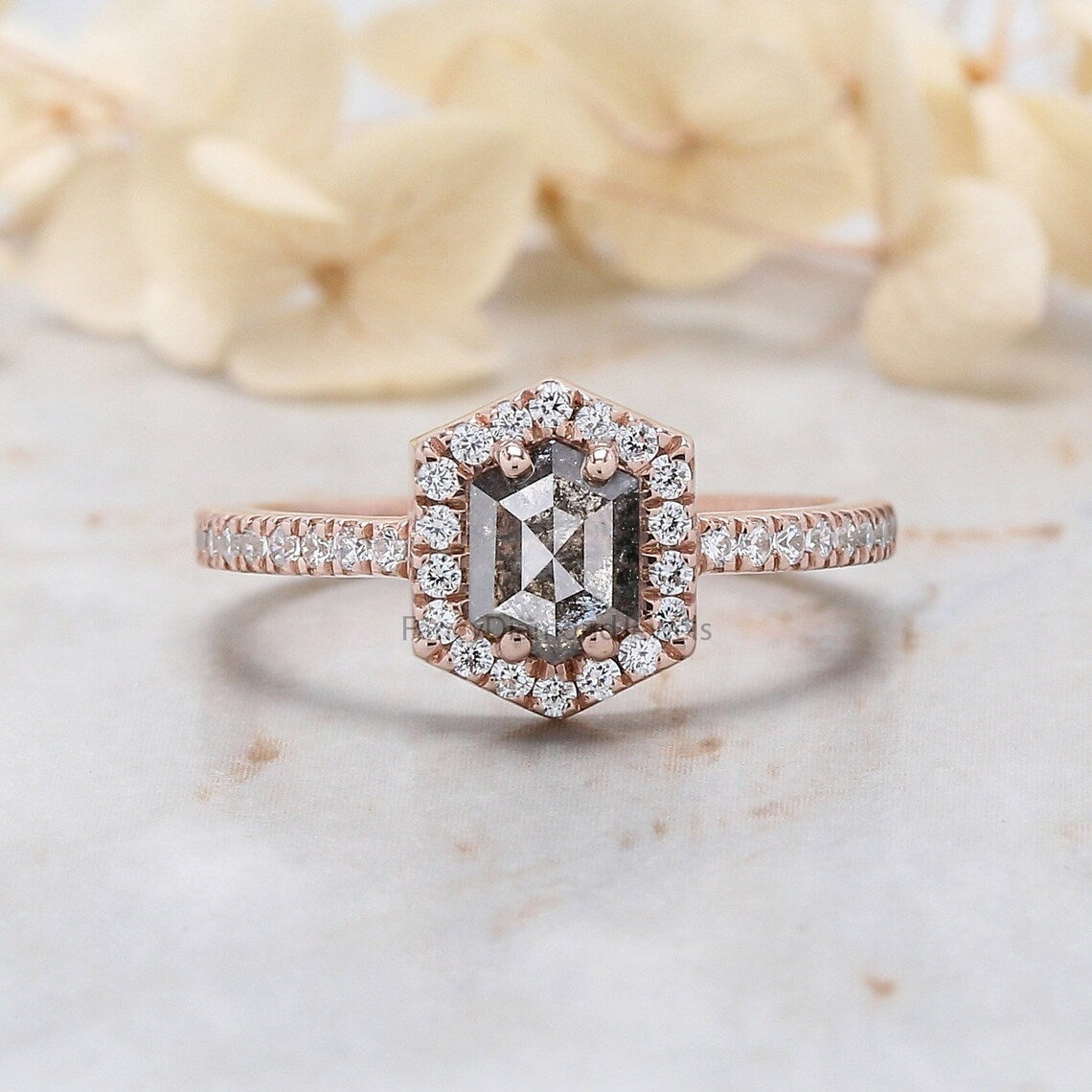 What does the salt and pepper ring mean?