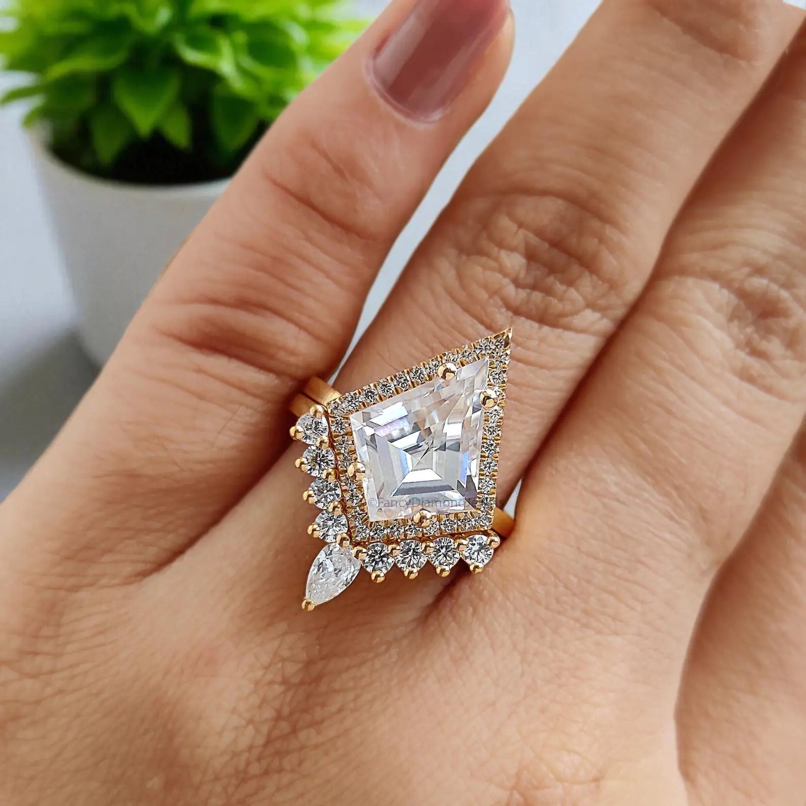 Best Metal Choices for Kite Moissanite Halo Ring Set (White, Yellow & Rose Gold)