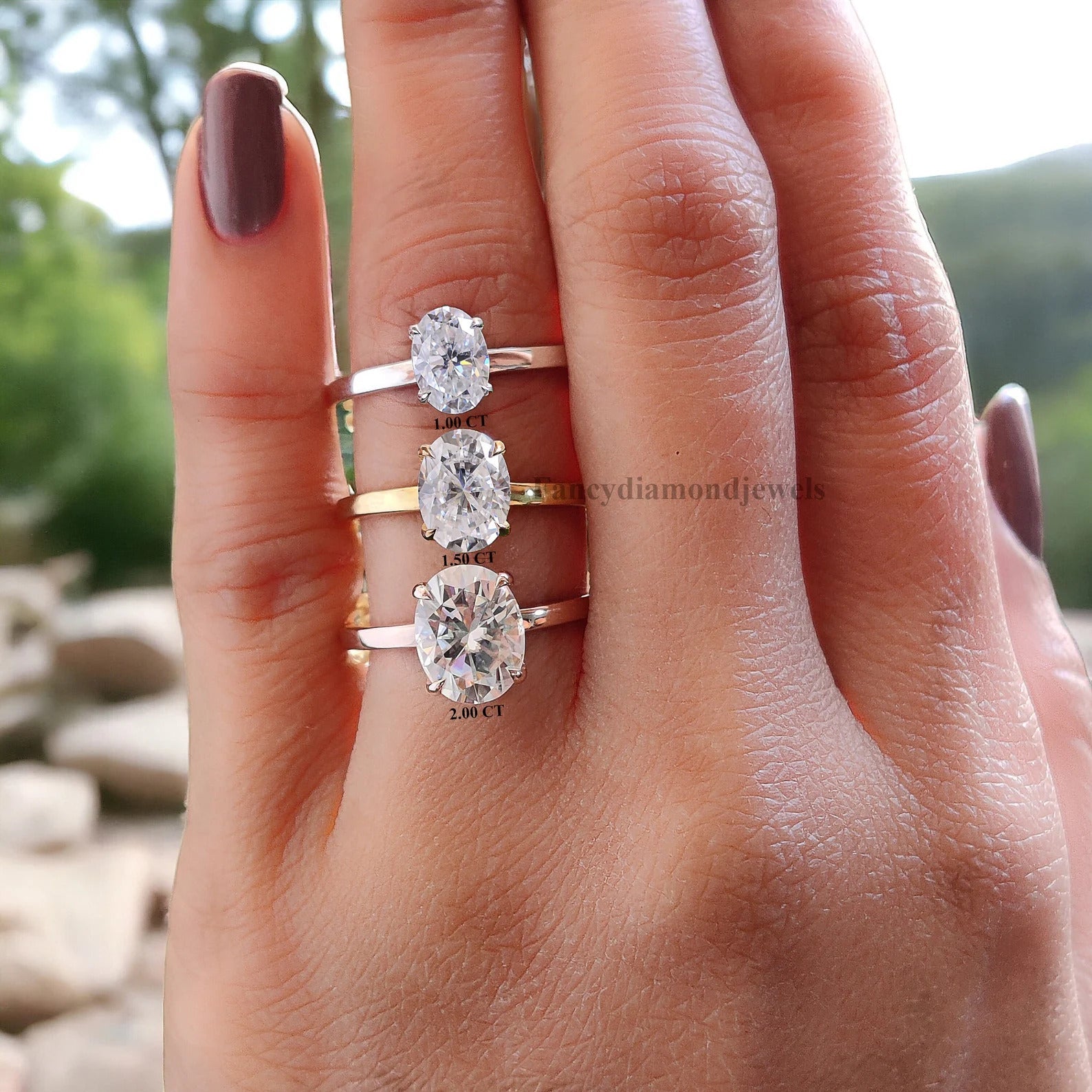 1 Carat vs 1.5 Carat vs 2 Carat Oval Moissanite Rings: Which Size Is Right for You?