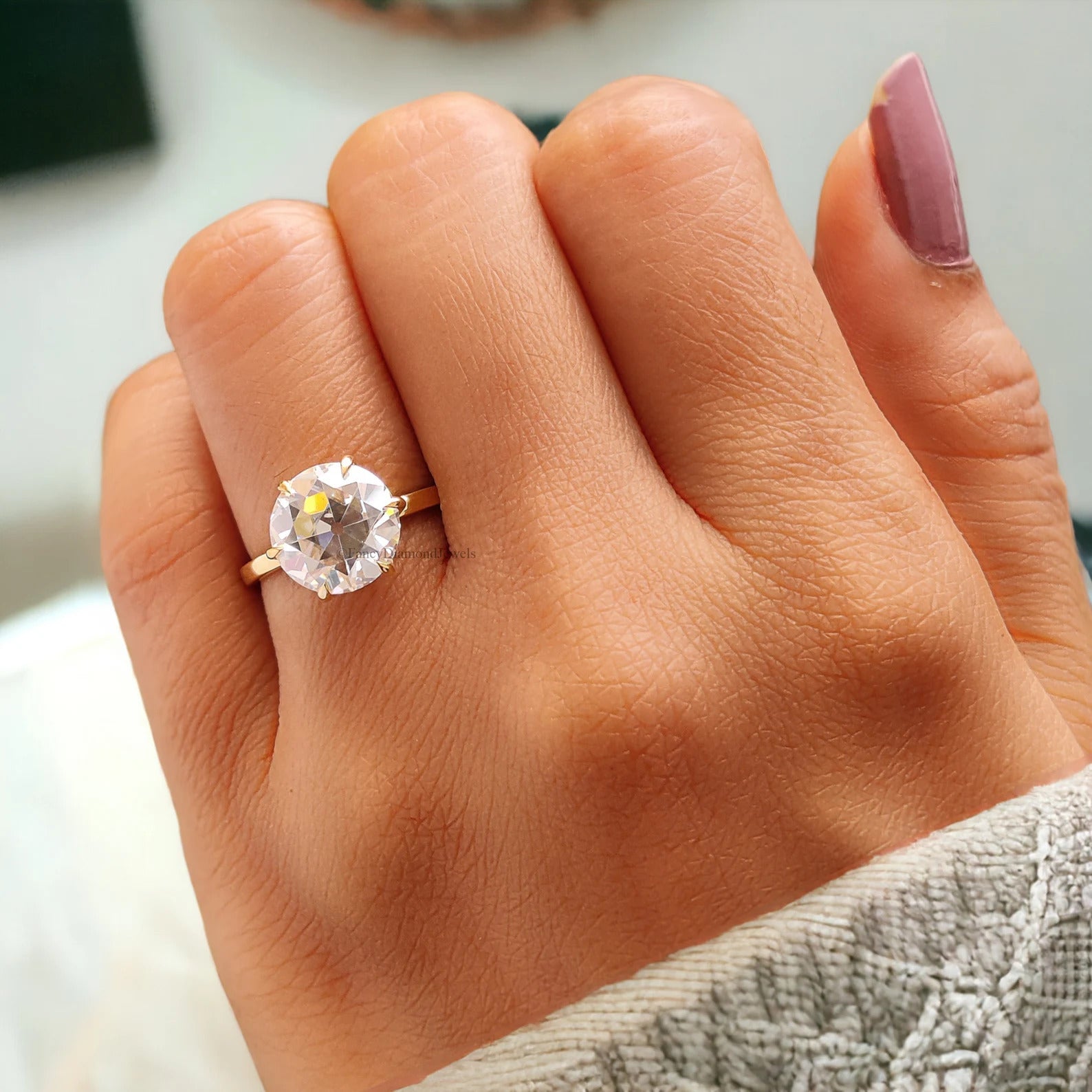 Old European Round Cut Moissanite Ring : A Vintage-Inspired Ring That Captures Timeless Romance