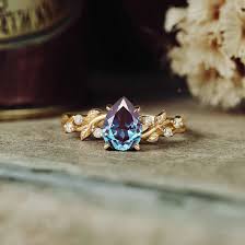 Best Alexandrite Engagement Rings: The Complete Guide