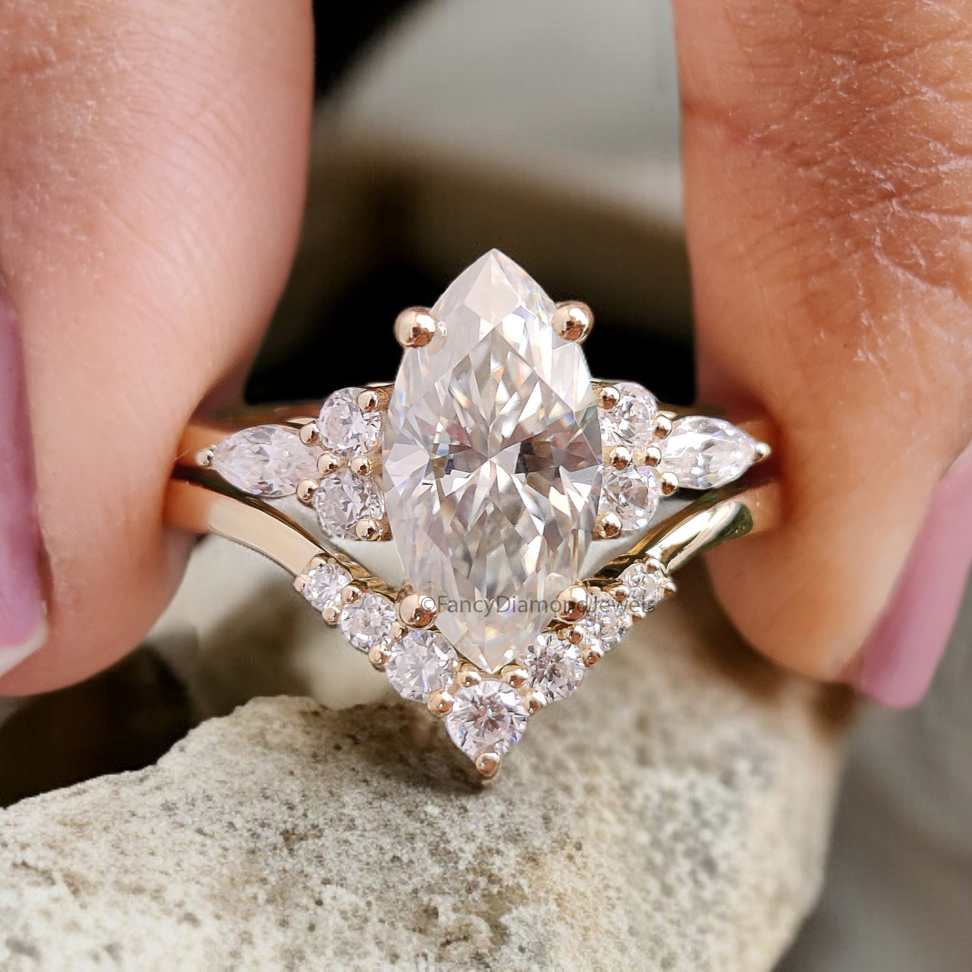 1.60 CT Marquise Cut Moissanite Engagement Ring set Vintage Bridal Set Yellow Gold Ring Women Curved Wedding Ring Promise Ring FD320