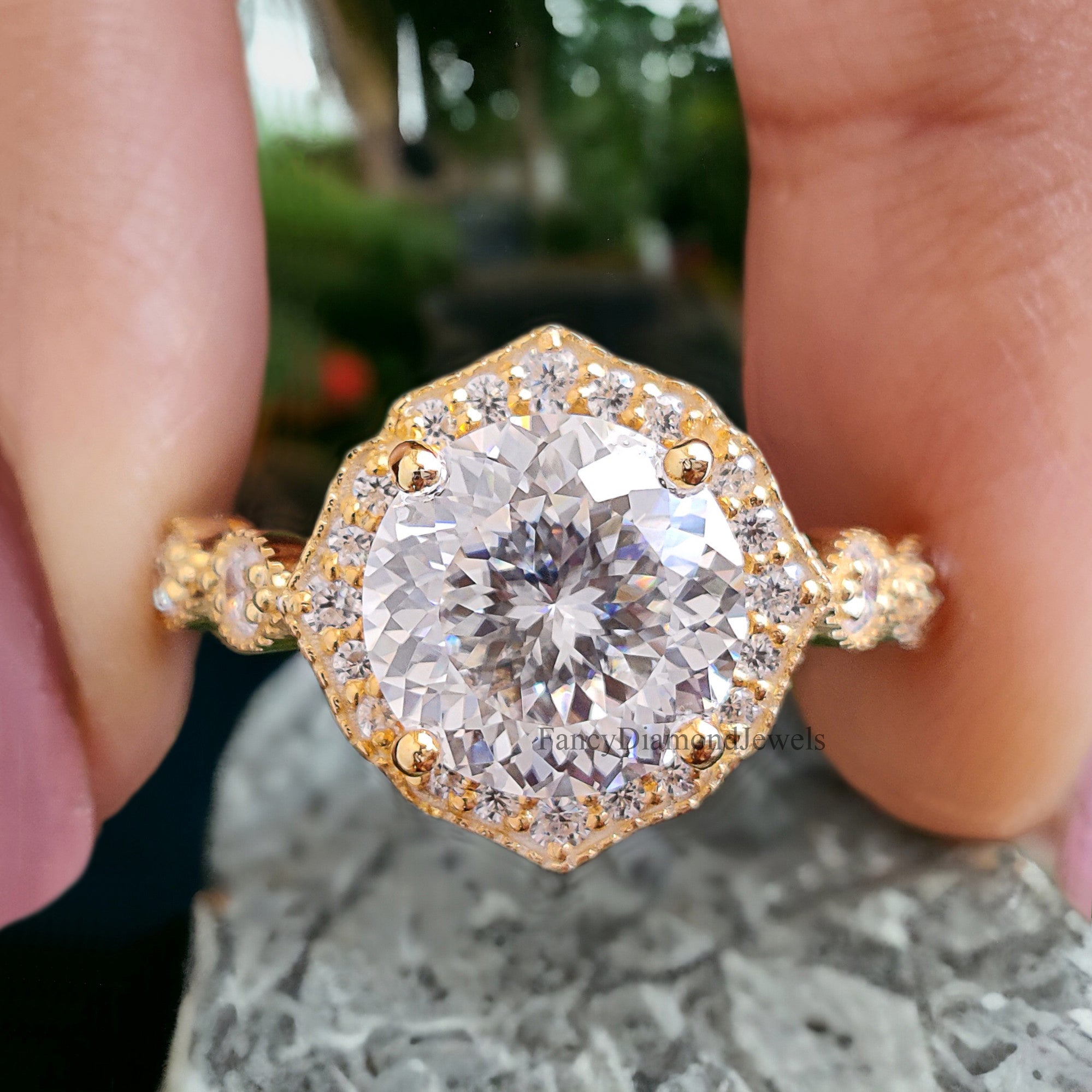 Unique Vintage Style 2.10 CT Portuguese Cut Moissanite Snack Flack Halo Engagement Ring Perfect For Luxury Wedding Anniversary Gifts FD275