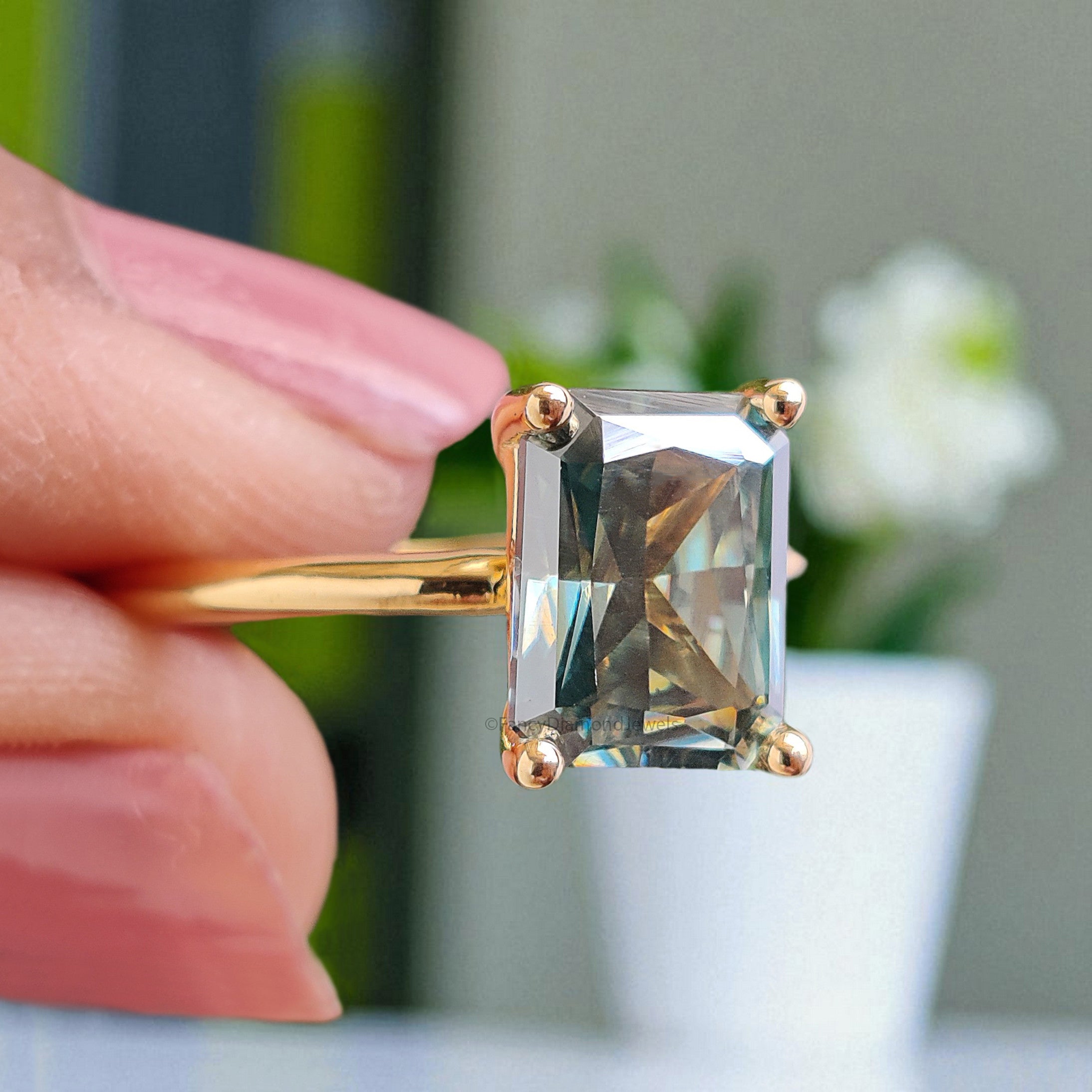 1.65 CT Green Color Radiant Cut Moissanite Ring Engagement Ring Vintage Solitaire Ring Yellow Gold Wedding Ring Anniversary Gift Ring FD403