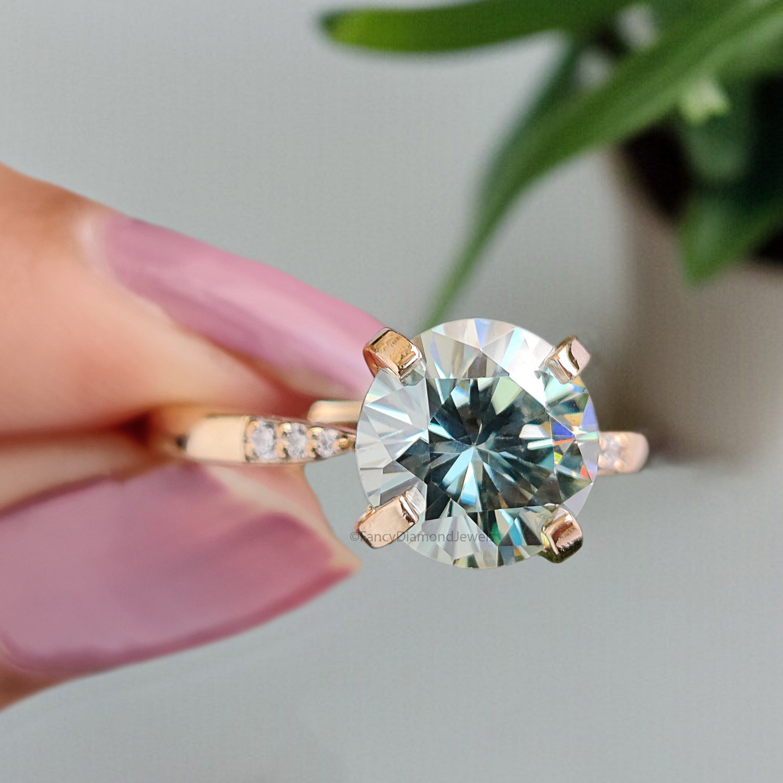 Round Cut Green Moissanite Engagement Wedding Ring 14K Solid Gold Ring Square Prong Set Ring Moissanite Ring Gift For Her FD458