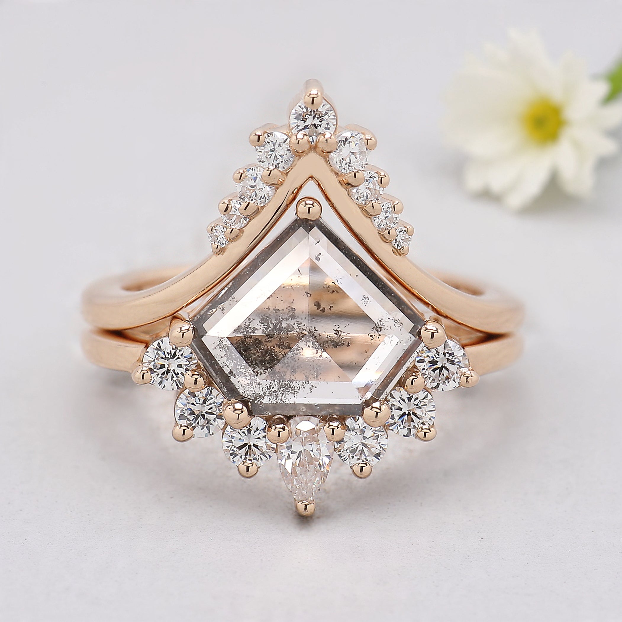 1.84 CT Shield Lab Grown Diamond Ring Shield Fancy Black Grey Salt And Pepper Diamond Ring Engagement Ring Bridal Wedding Ring Set KDL3515