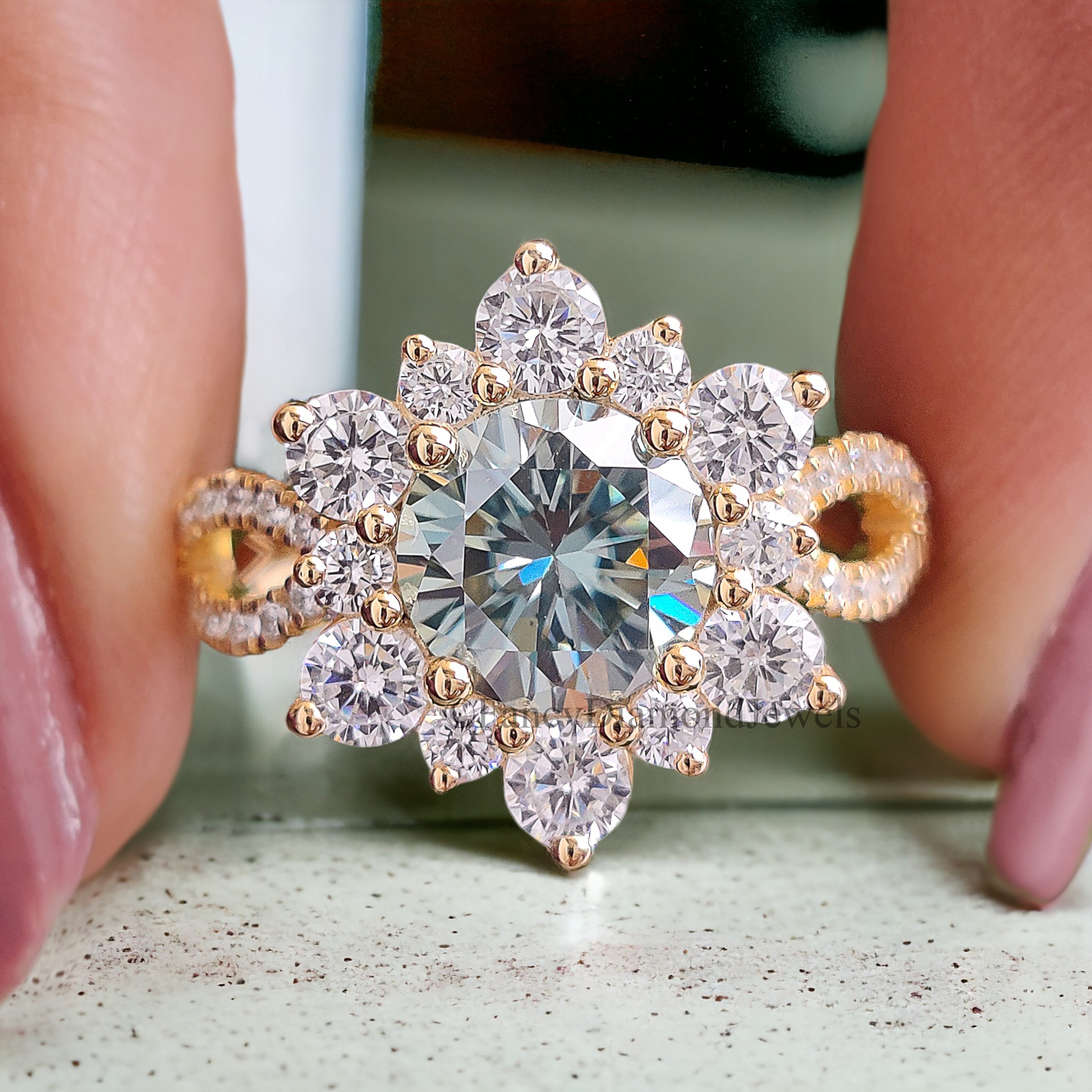 2.30TW Round Cut Blue Moissanite Engagement Ring Vintage Halo Anniversary Ring Twisted Micro Set Wedding Ring Crossover Ring For Women FD221