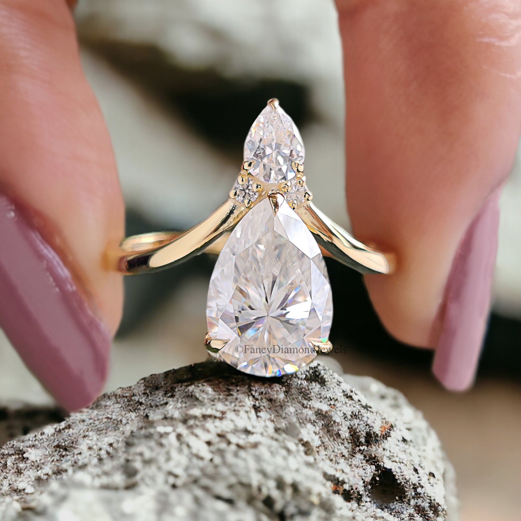 Teardrop Shape Upside Down Ring 1.90 CT Pear Cut Colorless Moissanite Engagement Ring Chevron Wedding Ring Anniversary Ring For Women FD201