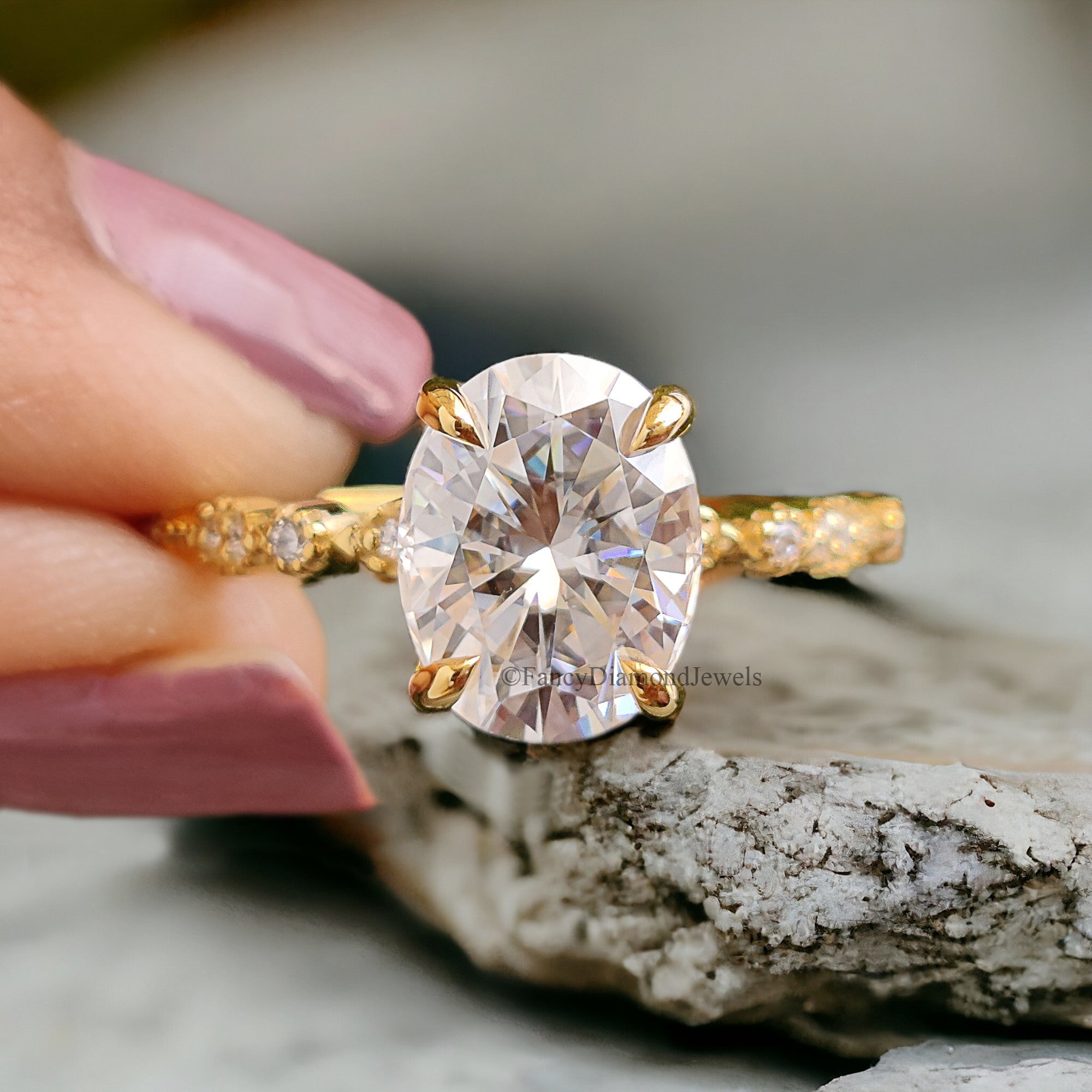 Oval Cut Moissanite Engagement Ring 1.85 CT Colorless Oval Moissanite Bridal Wedding Ring 14K Solid Gold Proposal Ring Gift For Her FD272