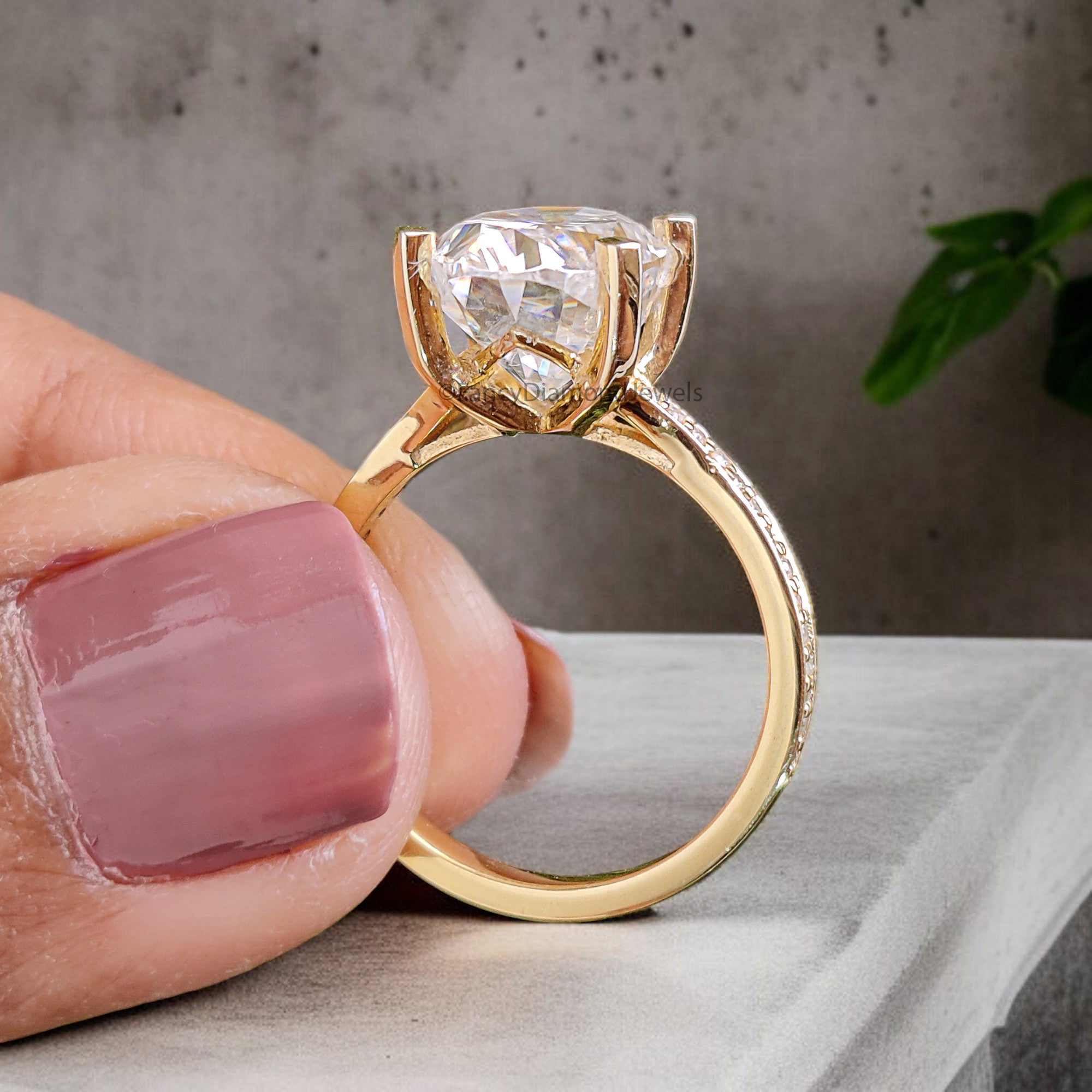 4.15 CT Oval Moissanite Engagement Ring Colorless Oval Moissanite Wedding Ring Oval With Twisted Pave Band Gift Ring for Promise Ring FD335