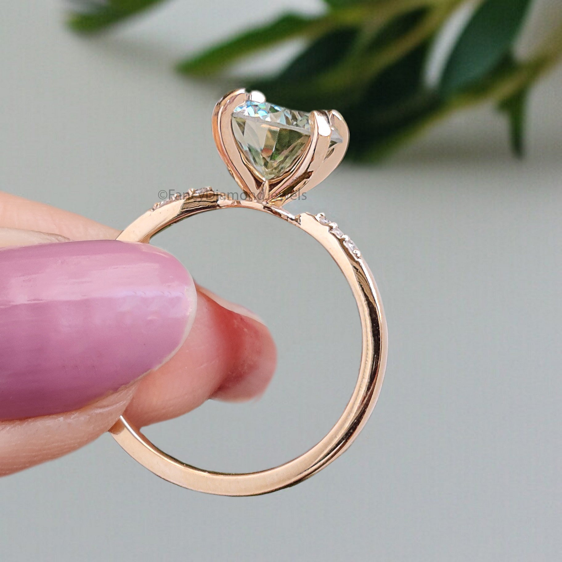 Round Cut Green Moissanite Engagement Wedding Ring 14K Solid Gold Ring Square Prong Set Ring Moissanite Ring Gift For Her FD458