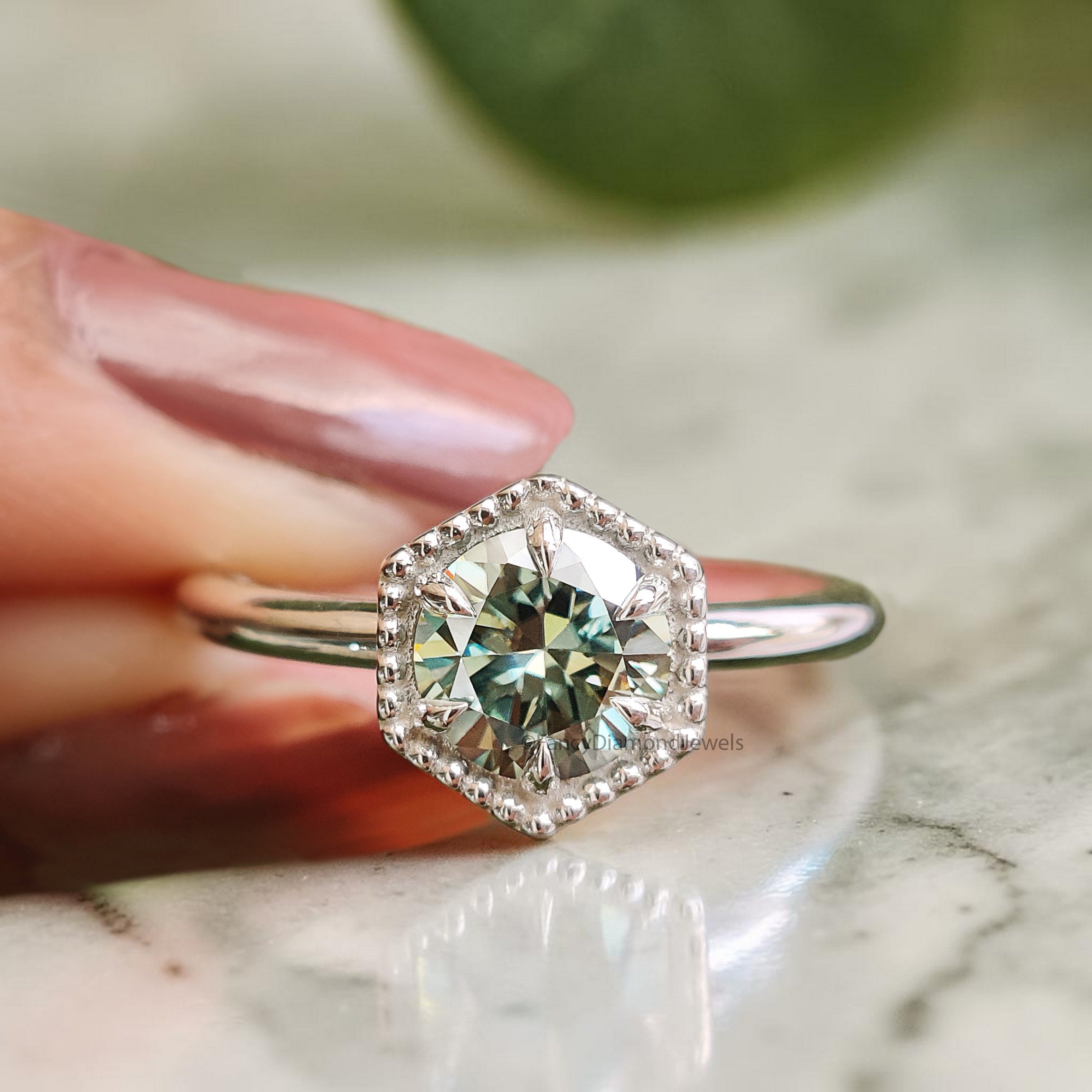 0.85 CT Aqua Blue Green Round Brilliant Moissanite Ring 10k/14k/18k Solid White Gold Ring Solitaire Engagement Ring Moissanite Ring FD38