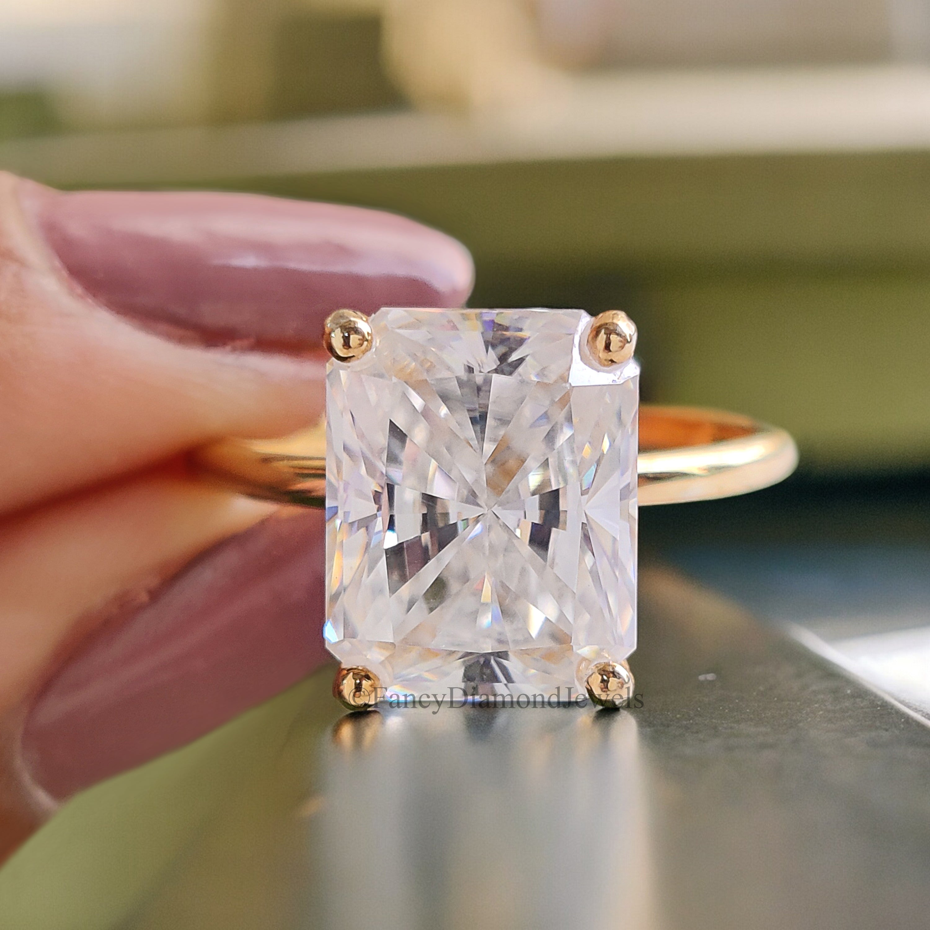 3.70 CT Radiant Cut Colorless Moissanite Ring with Classic Curved Wedding Band Moissanite Bridal Set Anniversary Gift Wedding Ring Set FD195