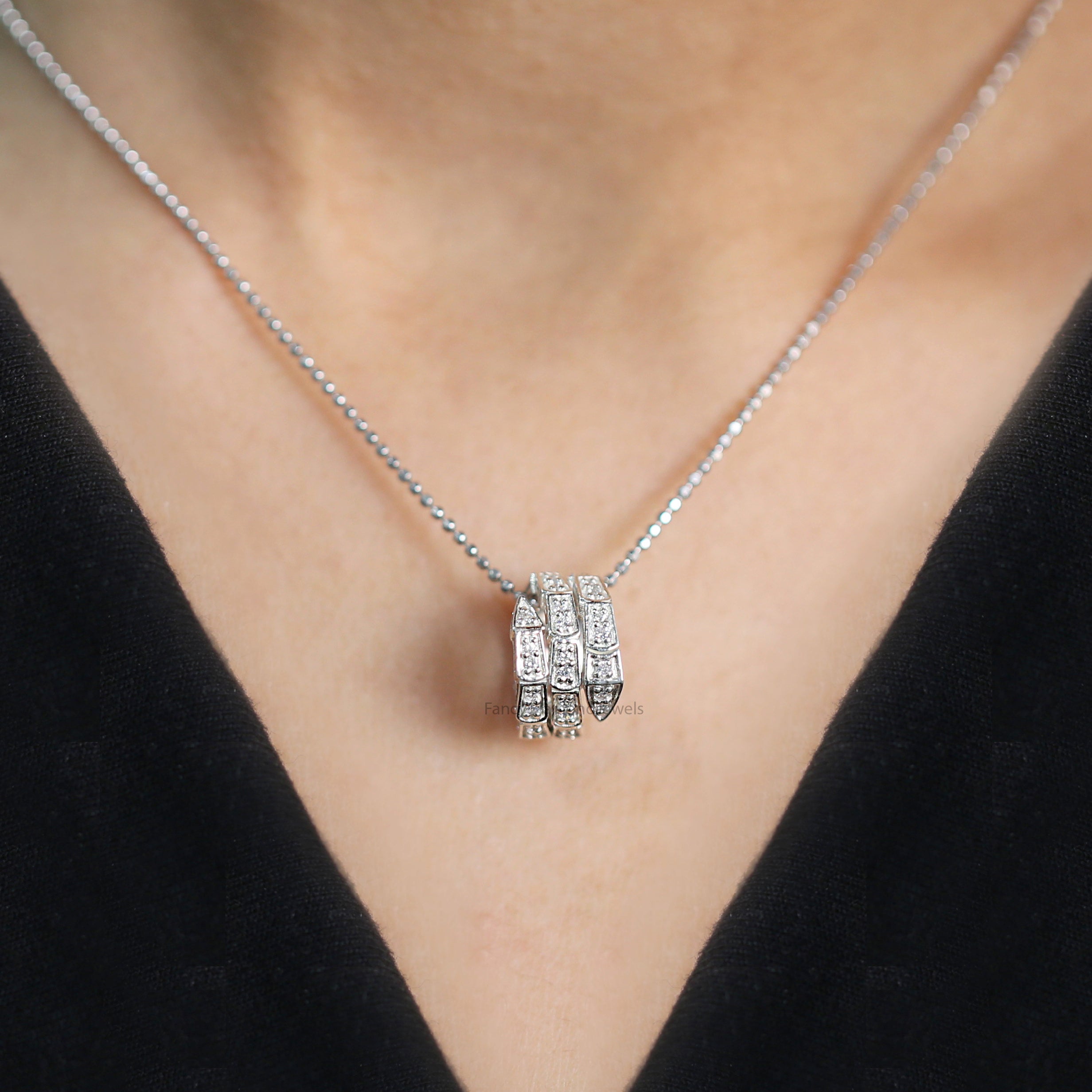 Round Brilliant Cut White Diamond Pendant, Unique Diamond Pendant, Round Brilliant Cut Diamond Pendant, Dangling Diamond Pendant, KD1184