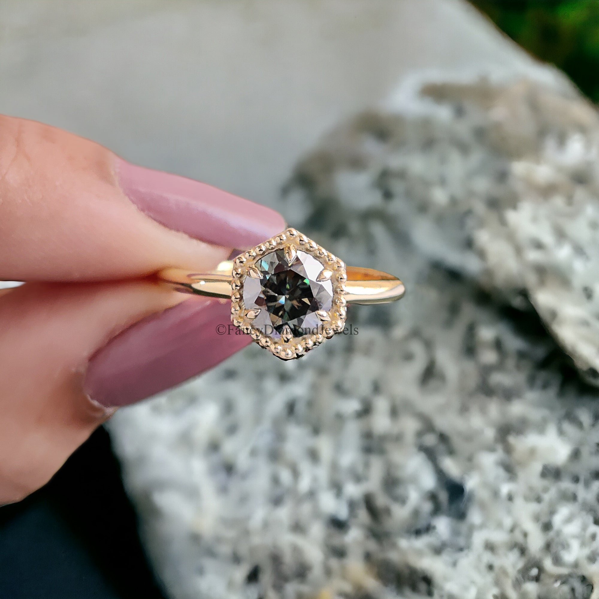 0.85 CT Aqua Blue Green Round Brilliant Moissanite Ring 10k/14k/18k Solid Yellow Gold Ring Solitaire Engagement Ring Moissanite Ring FD38