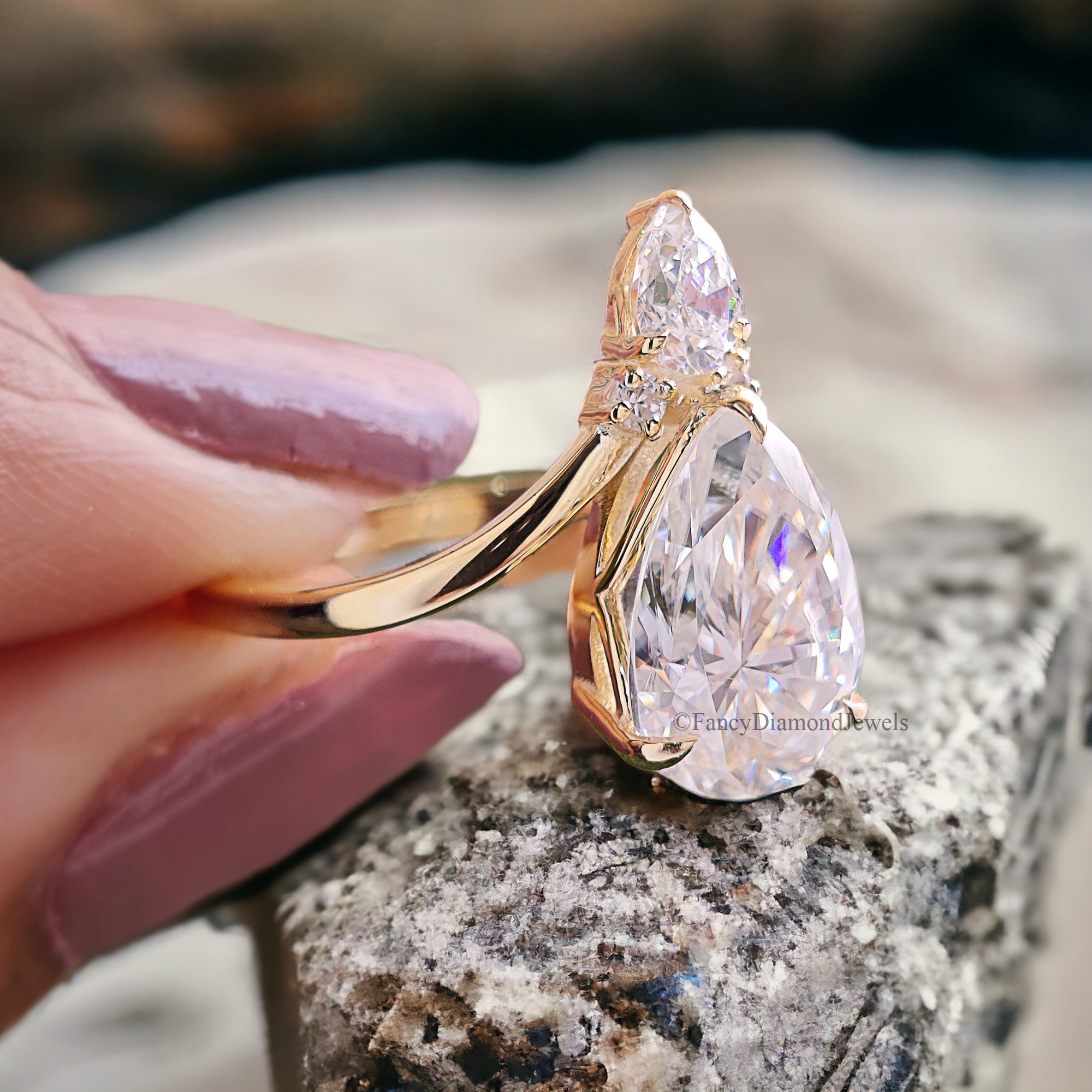 Teardrop Shape Upside Down Ring 1.90 CT Pear Cut Colorless Moissanite Engagement Ring Chevron Wedding Ring Anniversary Ring For Women FD201