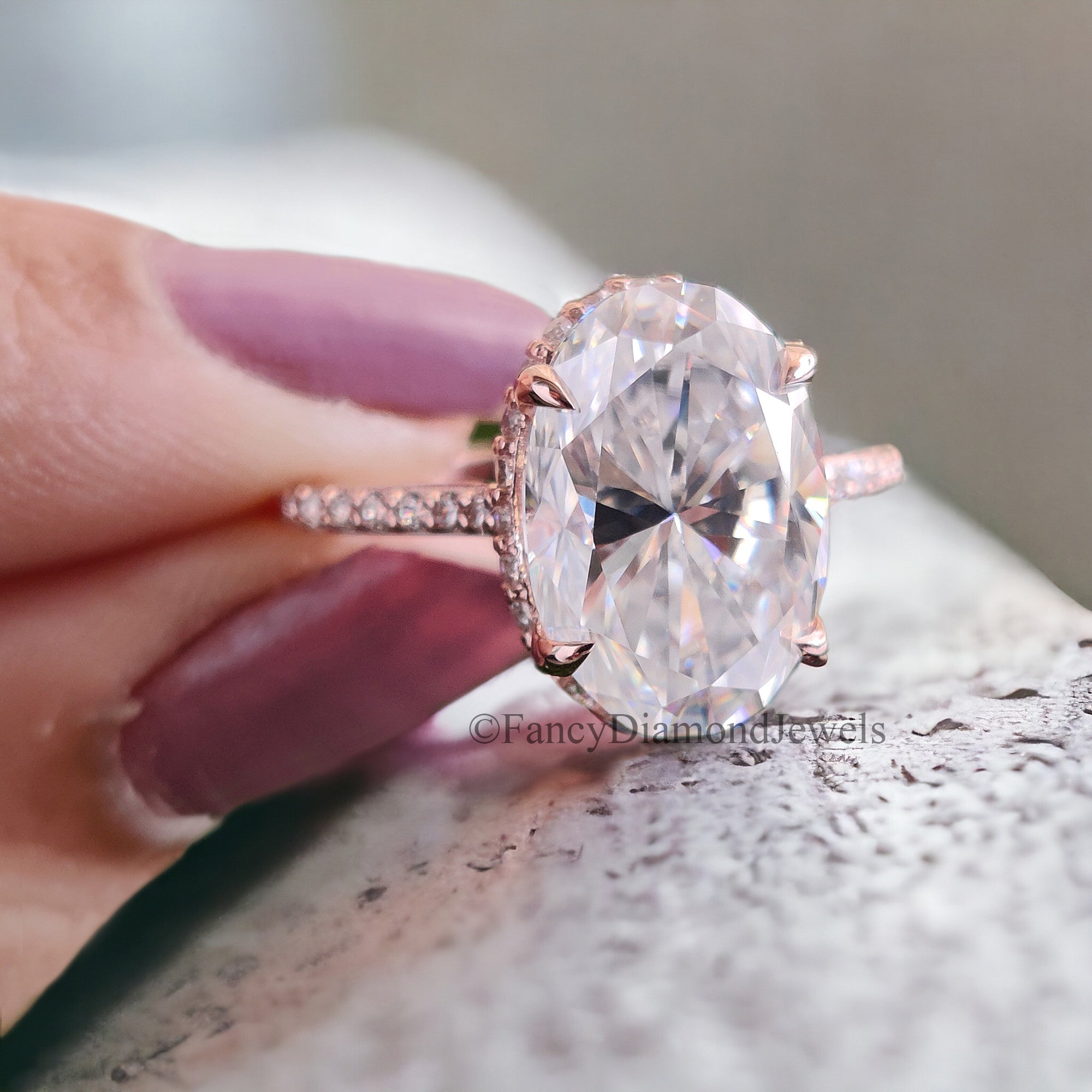 Oval Moissanite Engagement Ring 4.00 CT Oval Wedding Ring Hidden Halo Ring Ring for Women Propose Ring Cathedral Setting Anniversary FD53