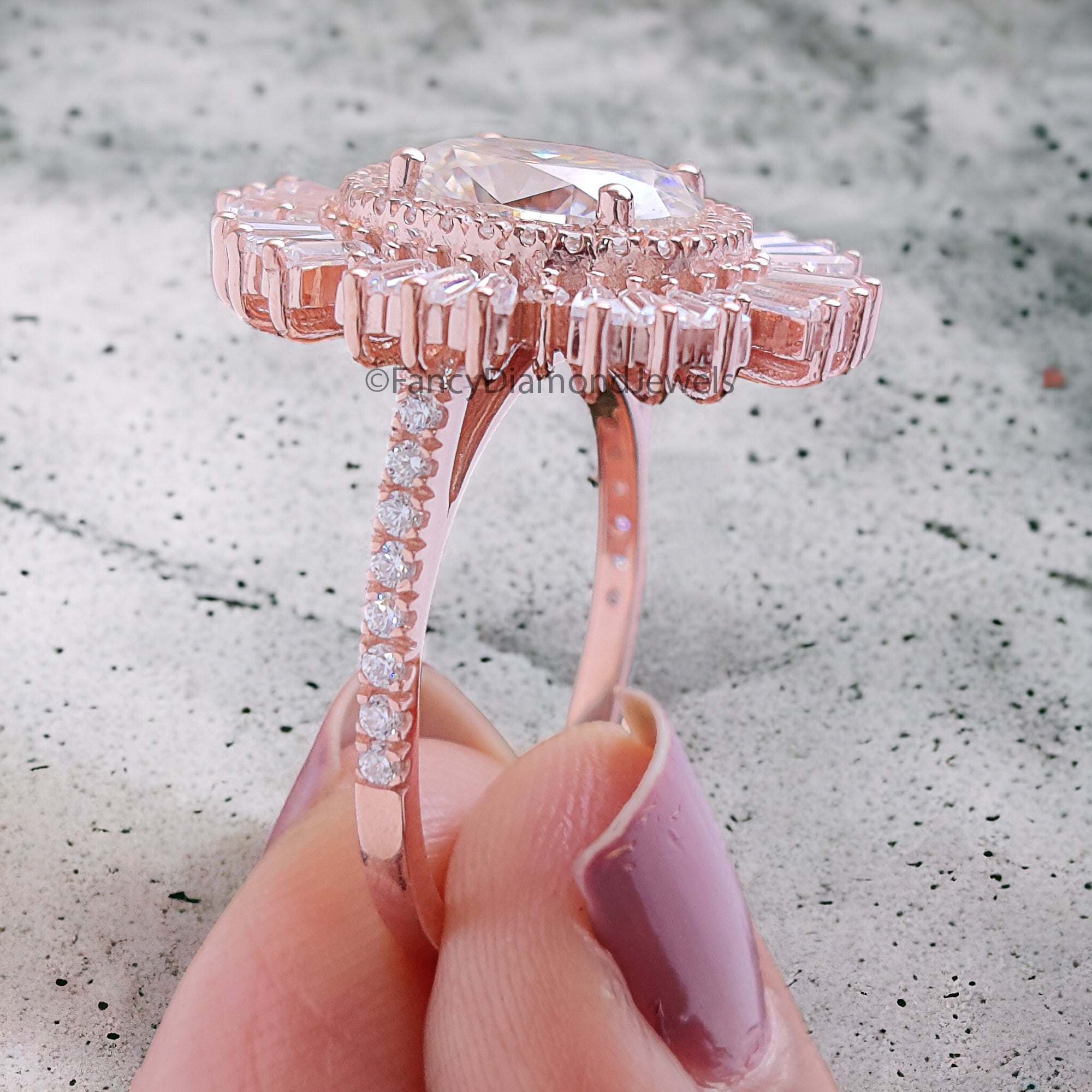 1.70 CT SunBurst Halo Oval Cut Moissanite Engagement Ring Rose Gold Ring vintage Unique Oval Diamond Ring Women Wedding Bridal Ring FD259