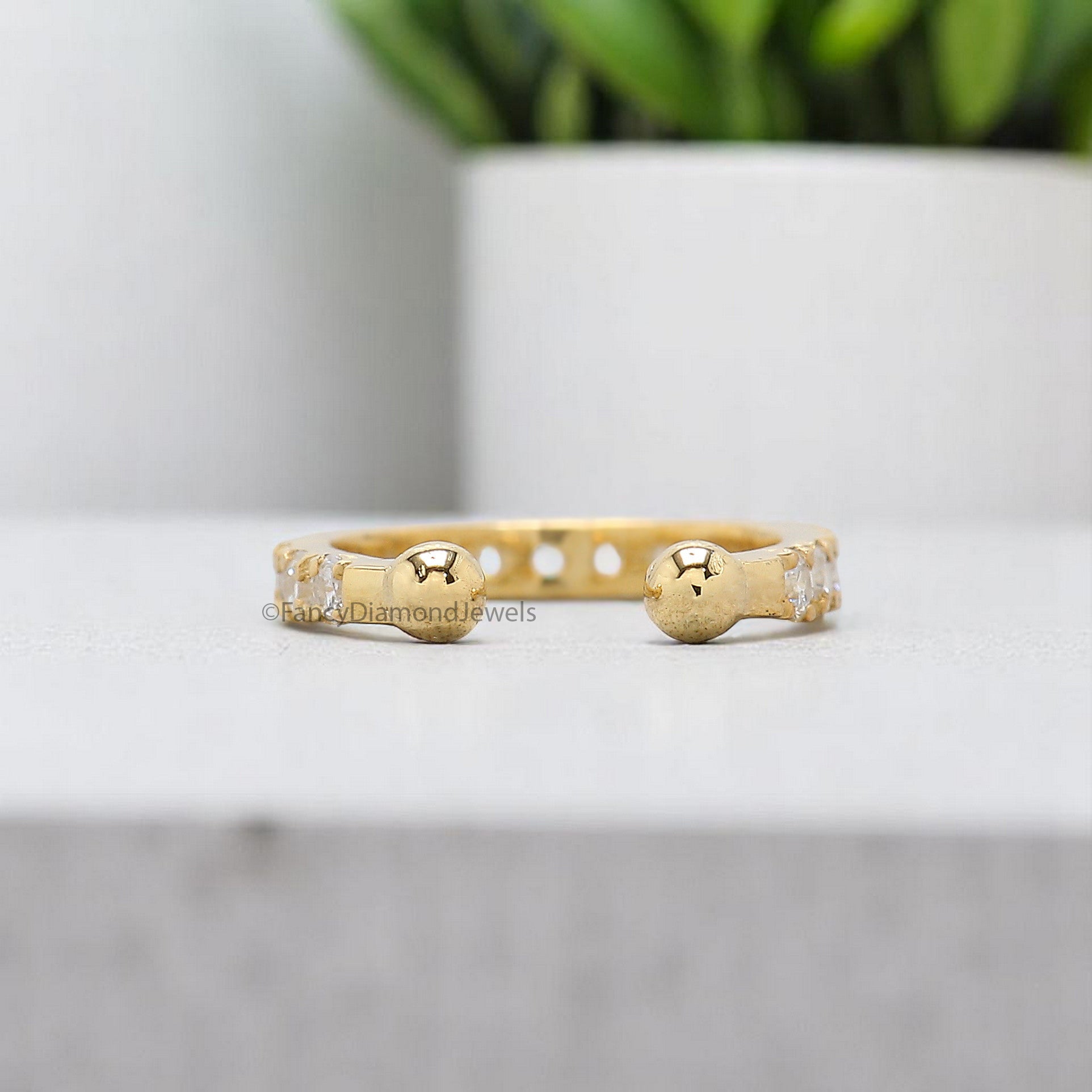 Round Brilliant Cut Colorless Moissanite Diamond Ear Cuff Dainty Ear Cuff Halo Set Sterling Silver Helix Piercing Yellow Gold Ear Wrap FD366