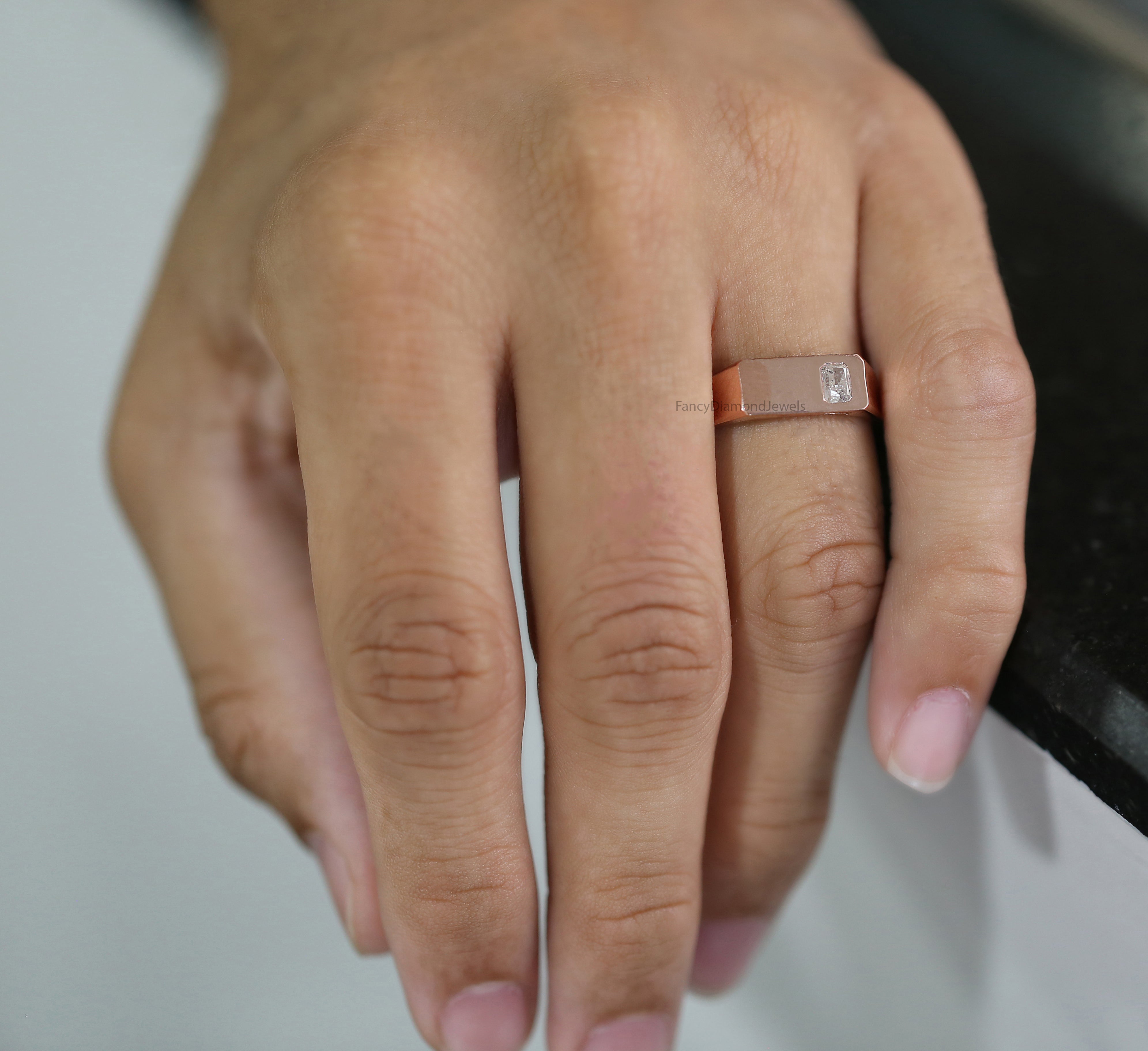 Emerald Diamond Band, Emerald Engagement Band, Grey Color Emerald Diamond Band, Emerald Solitaire Band, Emerald Grey Diamond Band, KDN7497