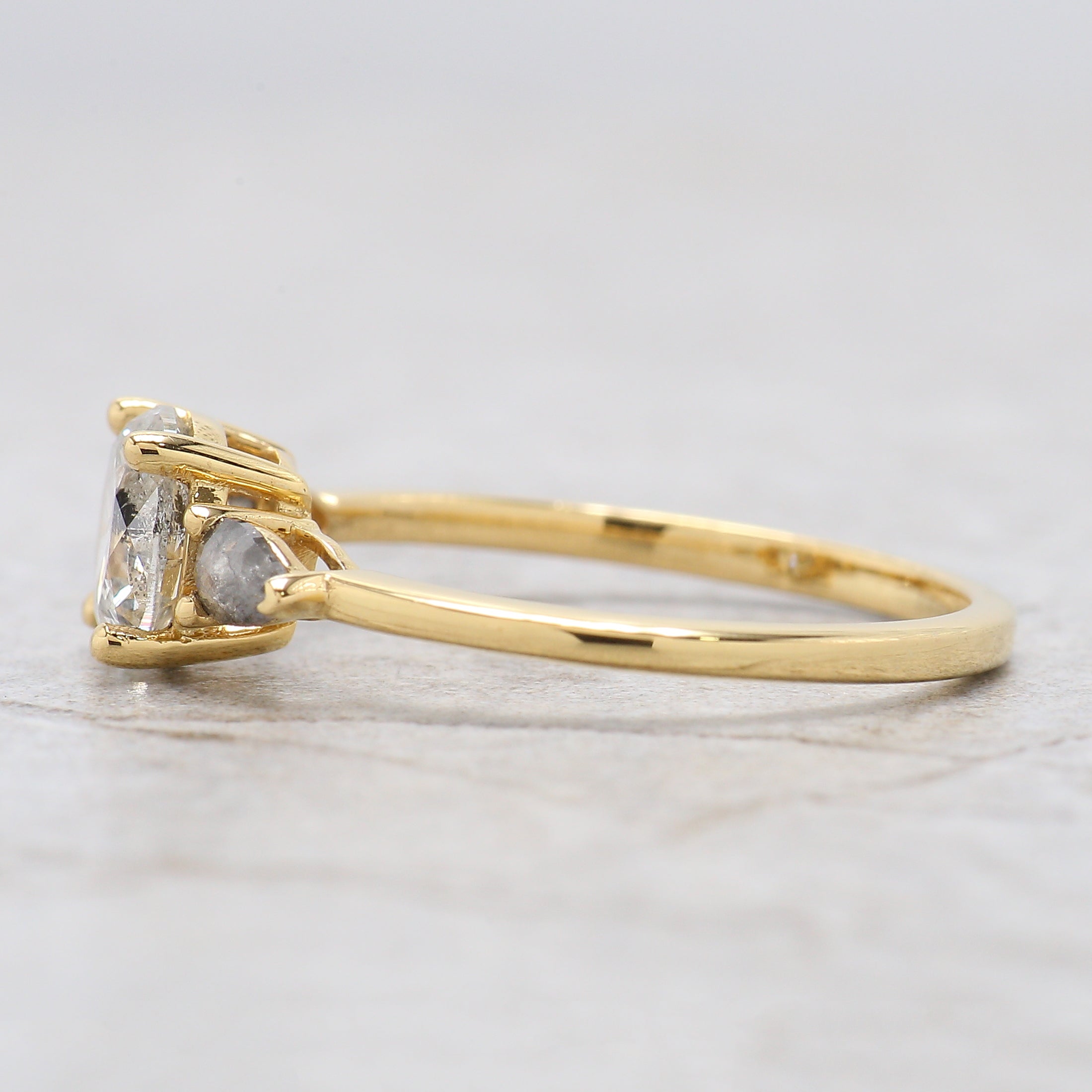 Round White-H Color Diamond Ring 1.00 Ct 6.40 MM Round Shape Diamond Wedding Ring Three Stone Ring Engagement Ring Gift For Her KDL2664