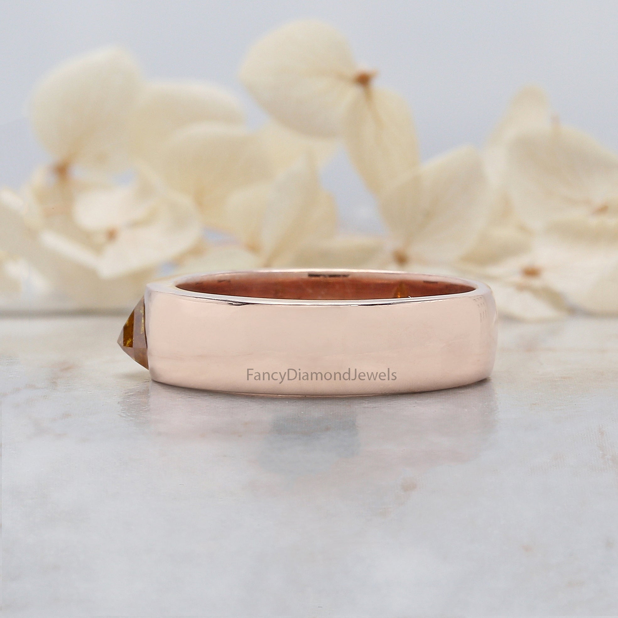 Shield Yellow Diamond Band, Yellow Shield Diamond Engagement Band, Shield Diamond Band, Shield Shape Band, Shield Solitaire Band, KDN549