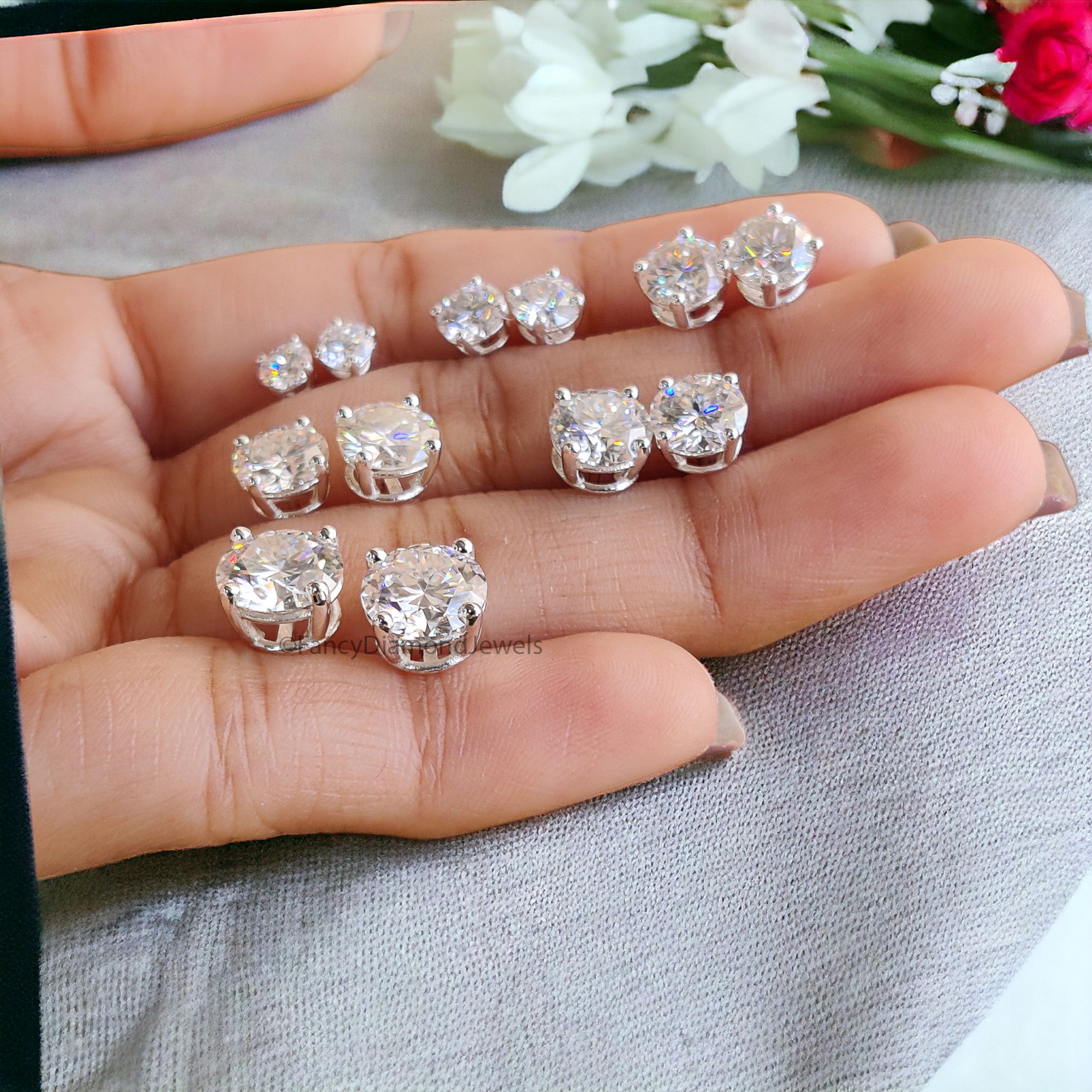 Gold Stud Earrings For Women Daily Wear Gold Earrings Moissanite Stud Earrings Screw Back Birthday Gifts Her Graduations Gifts For Her FD07