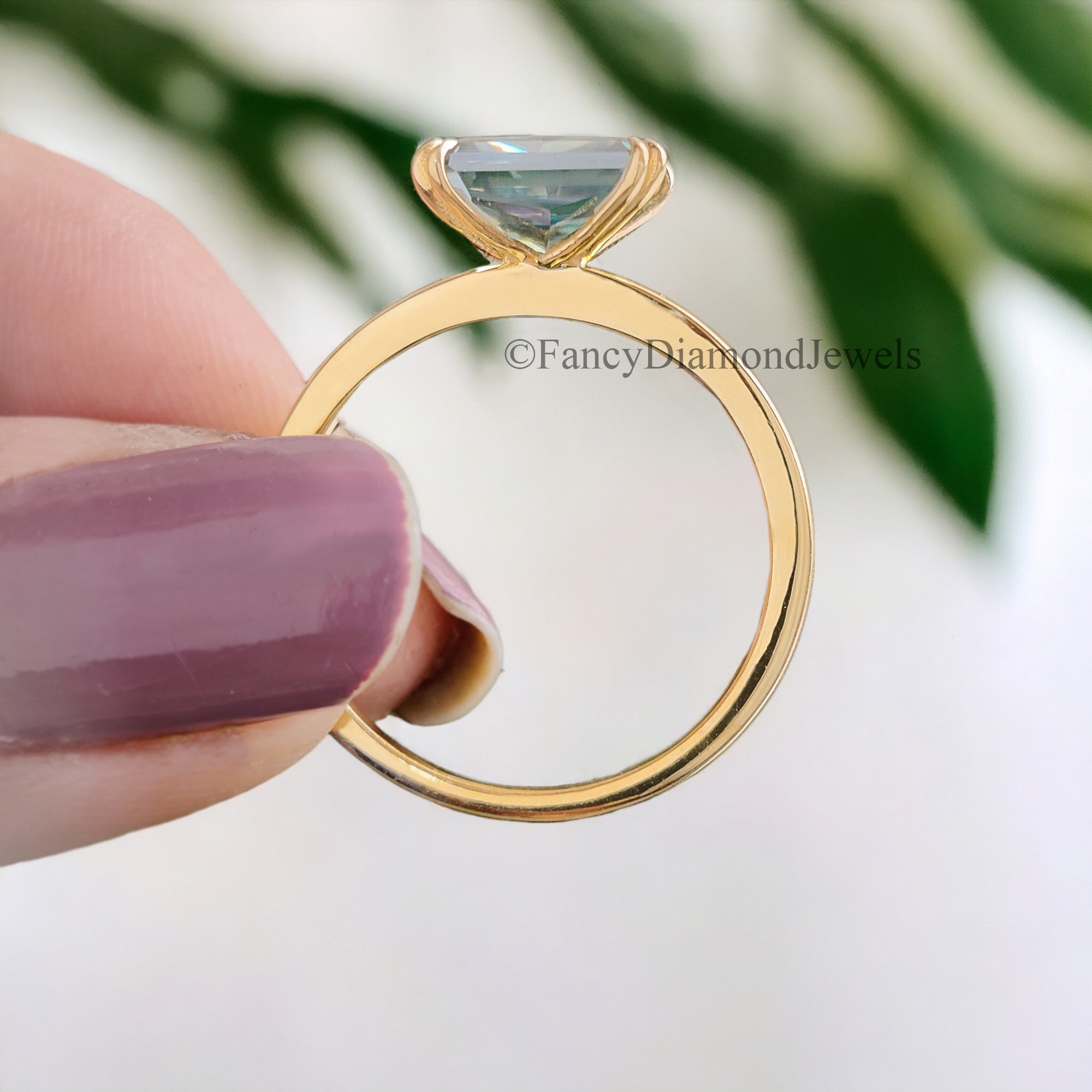 Amazing East to West Radiant Ring Double Claw Prong Ring 1.65 CT Green Radiant Moissanite Ring Solitaire Engagement Ring Wedding Ring FD65