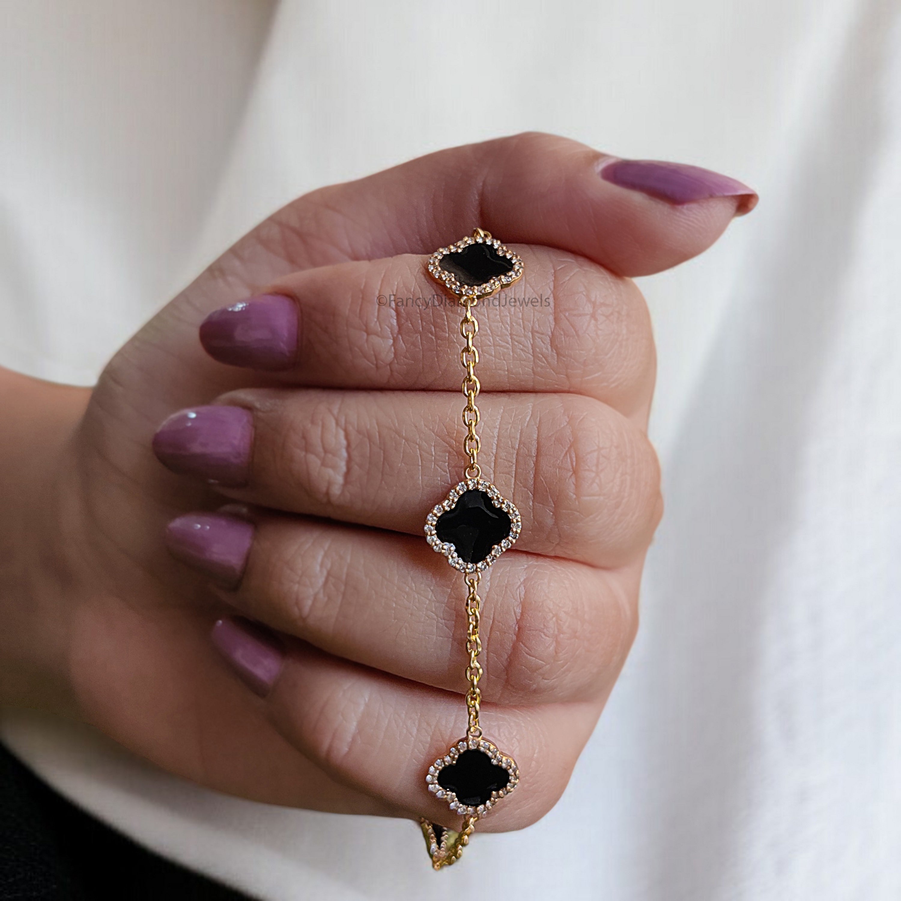 Gold Black Clover Charm Bracelet Chain Bracelet Black Clover Bracelet for Men & Women Black And Gold Clover Charm Bracelet FD483