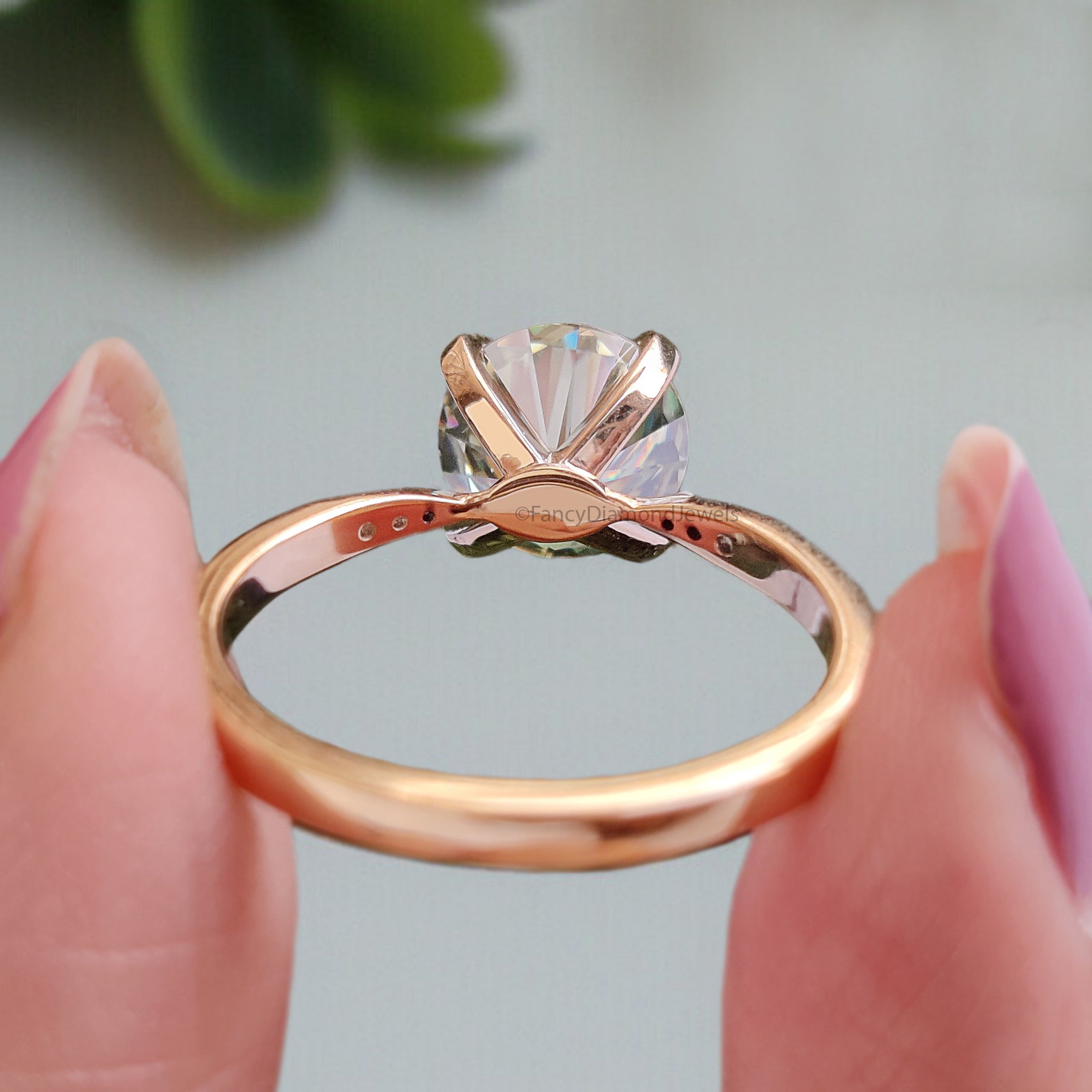 Round Cut Green Moissanite Engagement Wedding Ring 14K Solid Gold Ring Square Prong Set Ring Moissanite Ring Gift For Her FD458