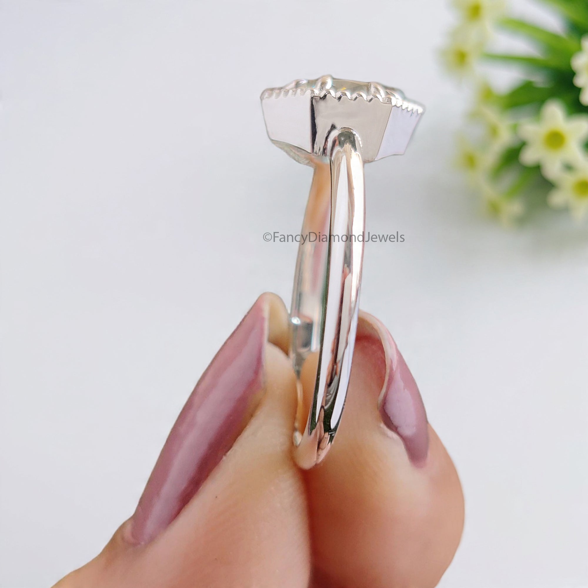 0.85 CT Aqua Blue Green Round Brilliant Moissanite Ring 10k/14k/18k Solid White Gold Ring Solitaire Engagement Ring Moissanite Ring FD38