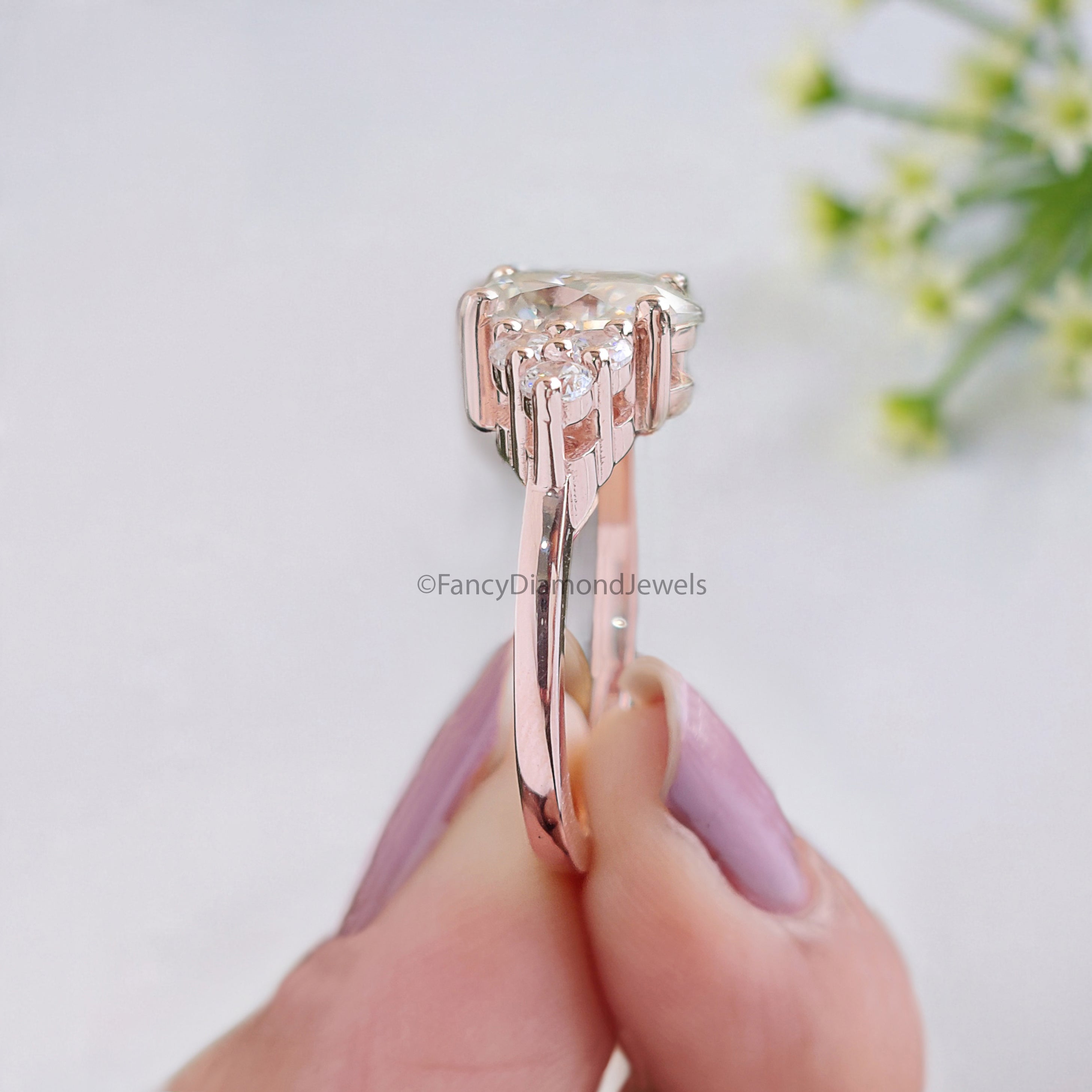 Pear shaped Moissanite Engagement Ring 1.60 CTW Vintage Unique Solid Gold Round Diamond wedding Ring Bridal Promise gift For Woman FD161