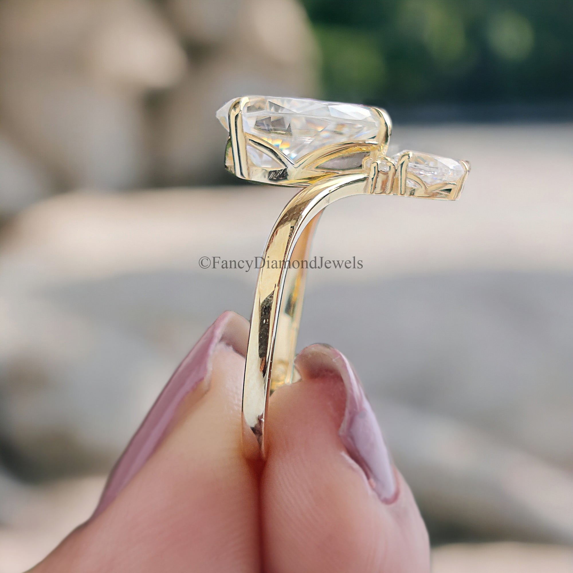 Teardrop Shape Upside Down Ring 1.90 CT Pear Cut Colorless Moissanite Engagement Ring Chevron Wedding Ring Anniversary Ring For Women FD201