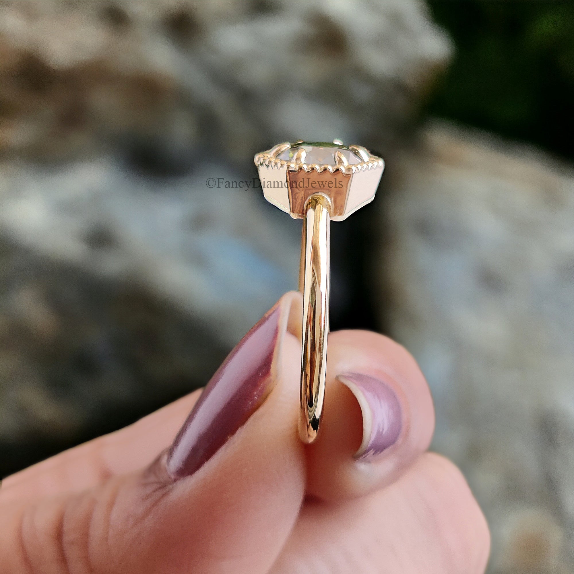 0.85 CT Aqua Blue Green Round Brilliant Moissanite Ring 10k/14k/18k Solid Yellow Gold Ring Solitaire Engagement Ring Moissanite Ring FD38