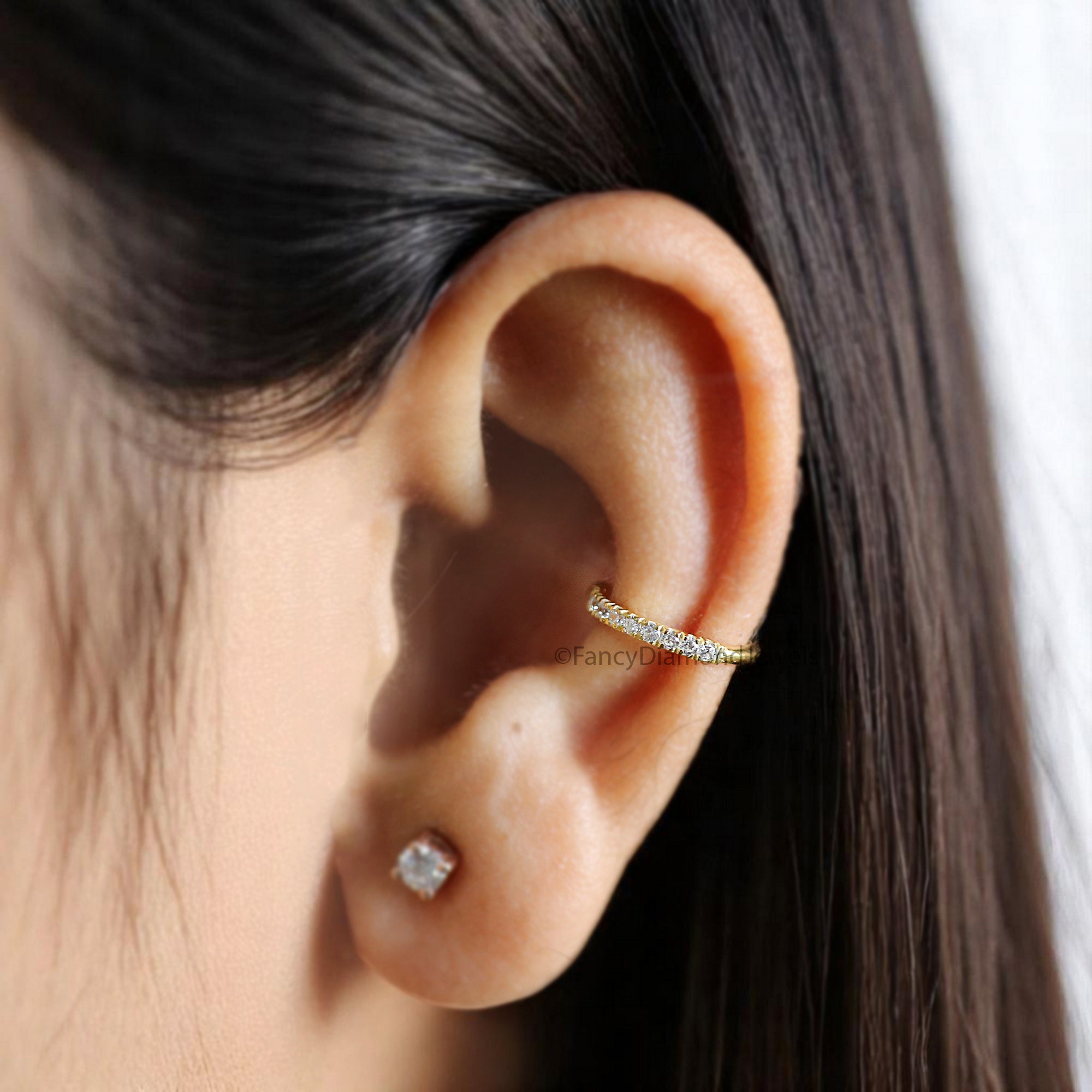Round Brilliant Cut Colorless Moissanite Diamond Ear Cuff Conch Ear Cuff Tiny gold ear cuff Helix Piercing Sterling Silver Ear Wrap FD367