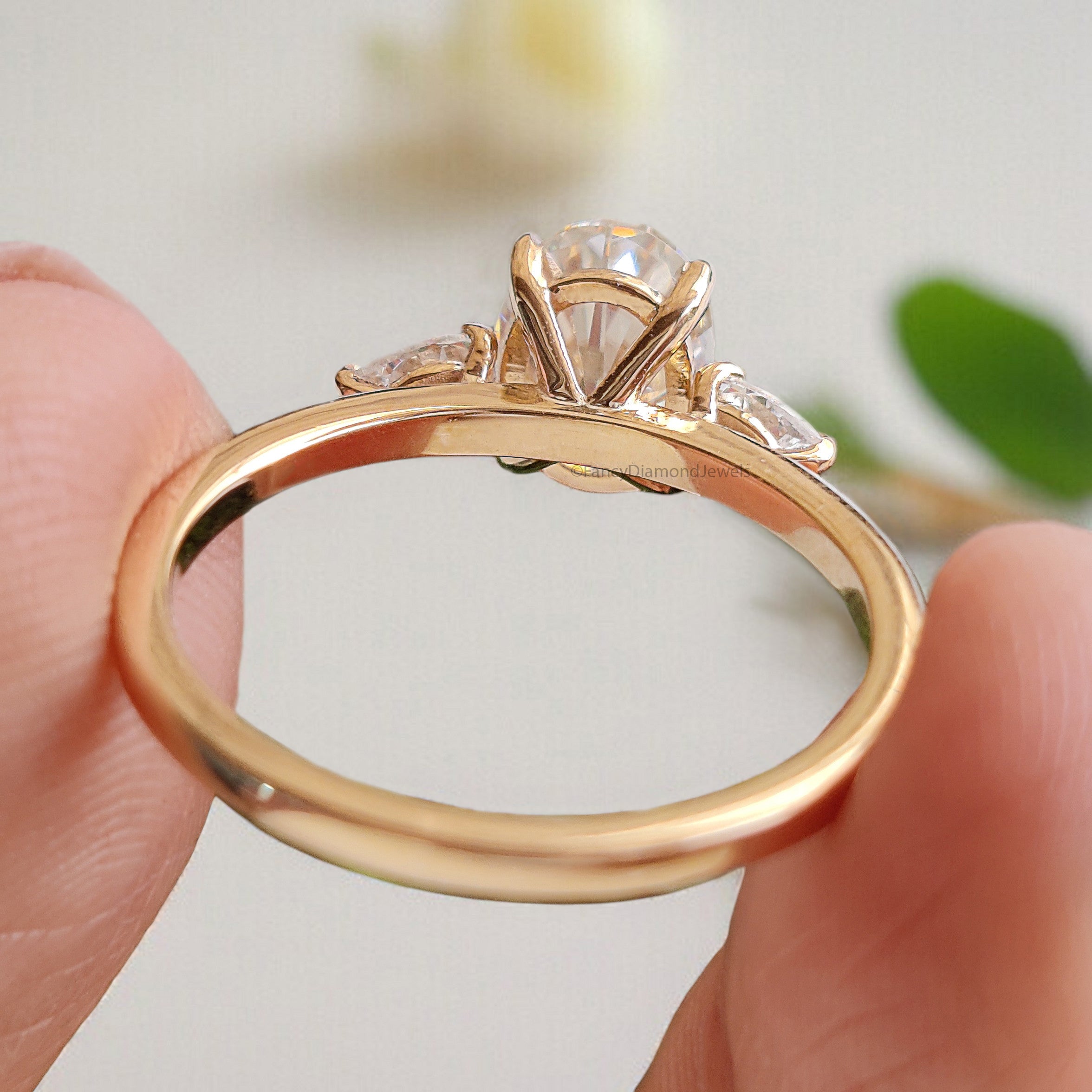 Oval Cut Lab Grown Diamond Engagement Ring 1.45 CT Colorless Oval Prong Set Wedding Ring For Women Anniversary Ring Three Stone Ring FD465