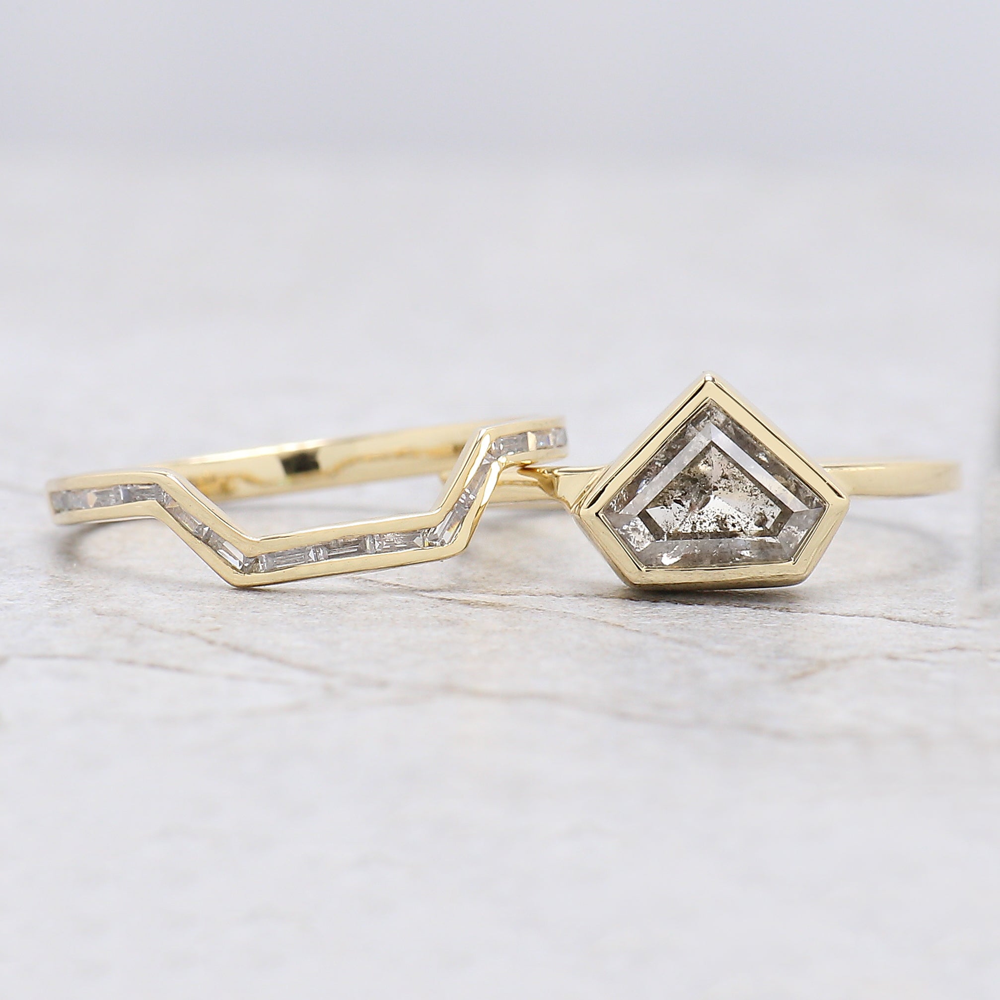 Shield Salt And Pepper Diamond Ring 1.25 CT 6.22 MM Shield Diamond Wedding Ring Set Yellow Gold Silver Engagement Ring Gift For Her KDL2609