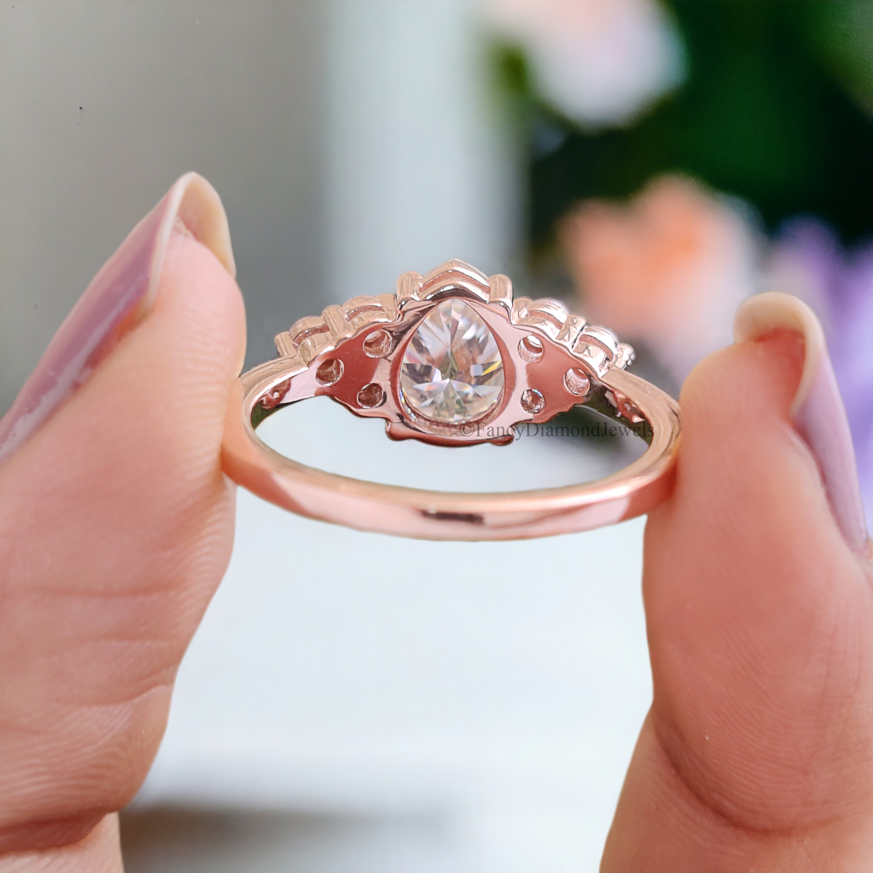 Pear shaped Moissanite Engagement Ring 1.60 CTW Vintage Unique Solid Gold Round Diamond wedding Ring Bridal Promise gift For Woman FD161