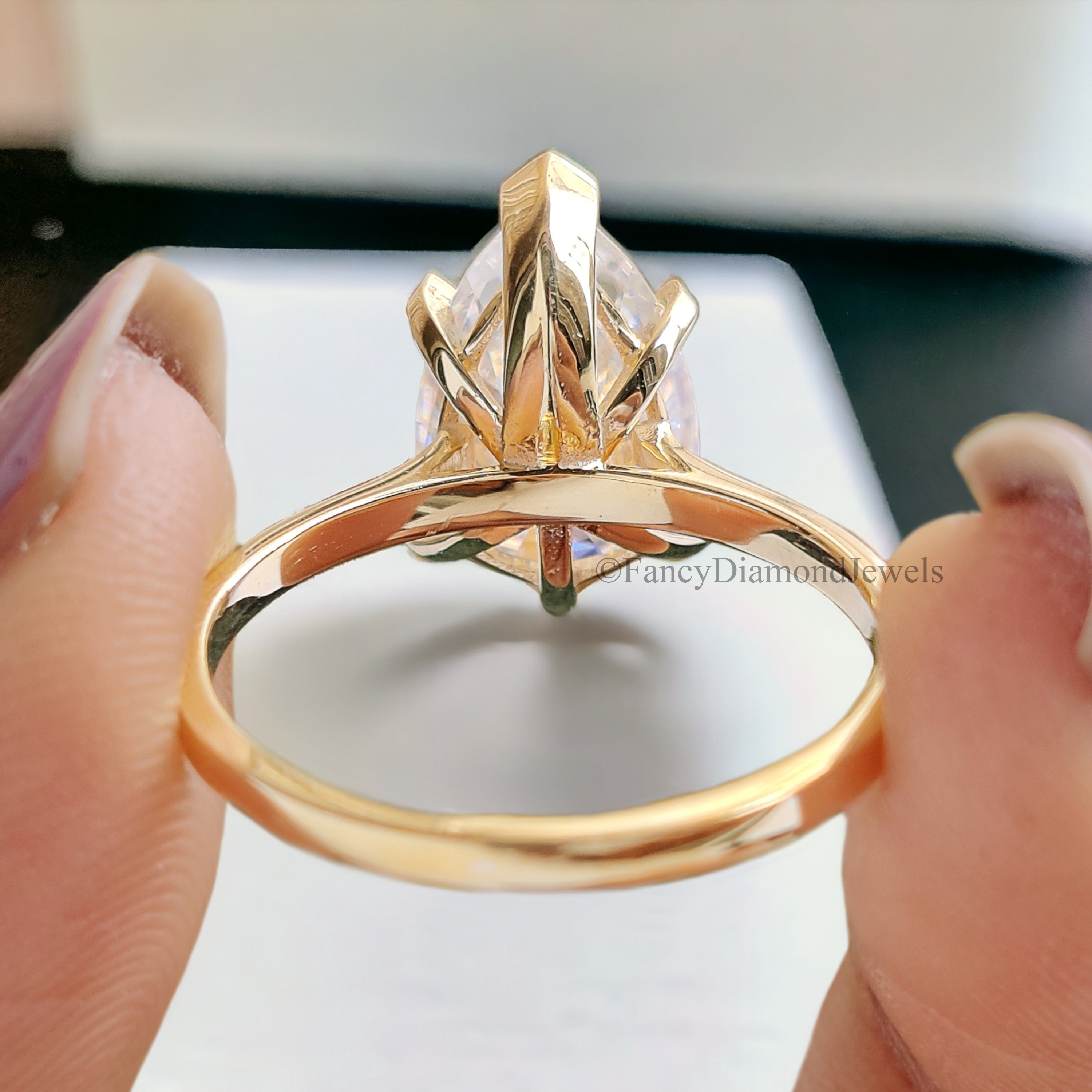 Pear Shaped Solitaire Engagement Ring 2.80 CT Pear Cut Colorless Moissanite Ring Anniversary Ring Bridal Wedding Ring Gift For Her FD210