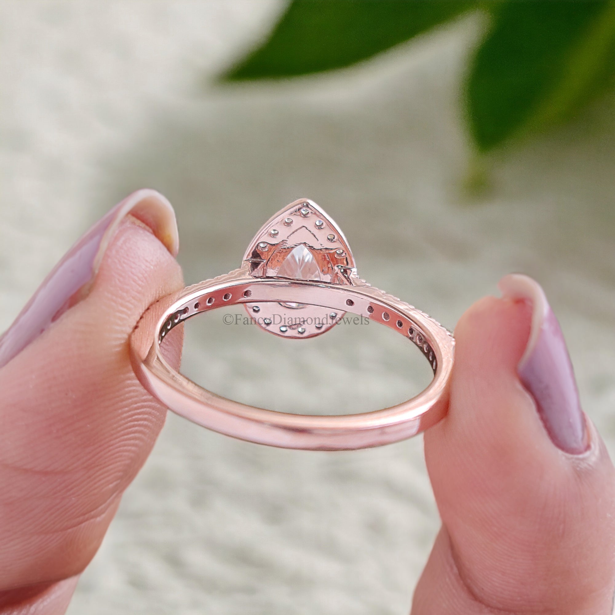 0.75 CT Pear Cut Moissanite Engagement Ring Anniversary Gift Halo Set 10K/14K/18K Rose Gold Prong Setting Ring Christmas Gift For Her FD160