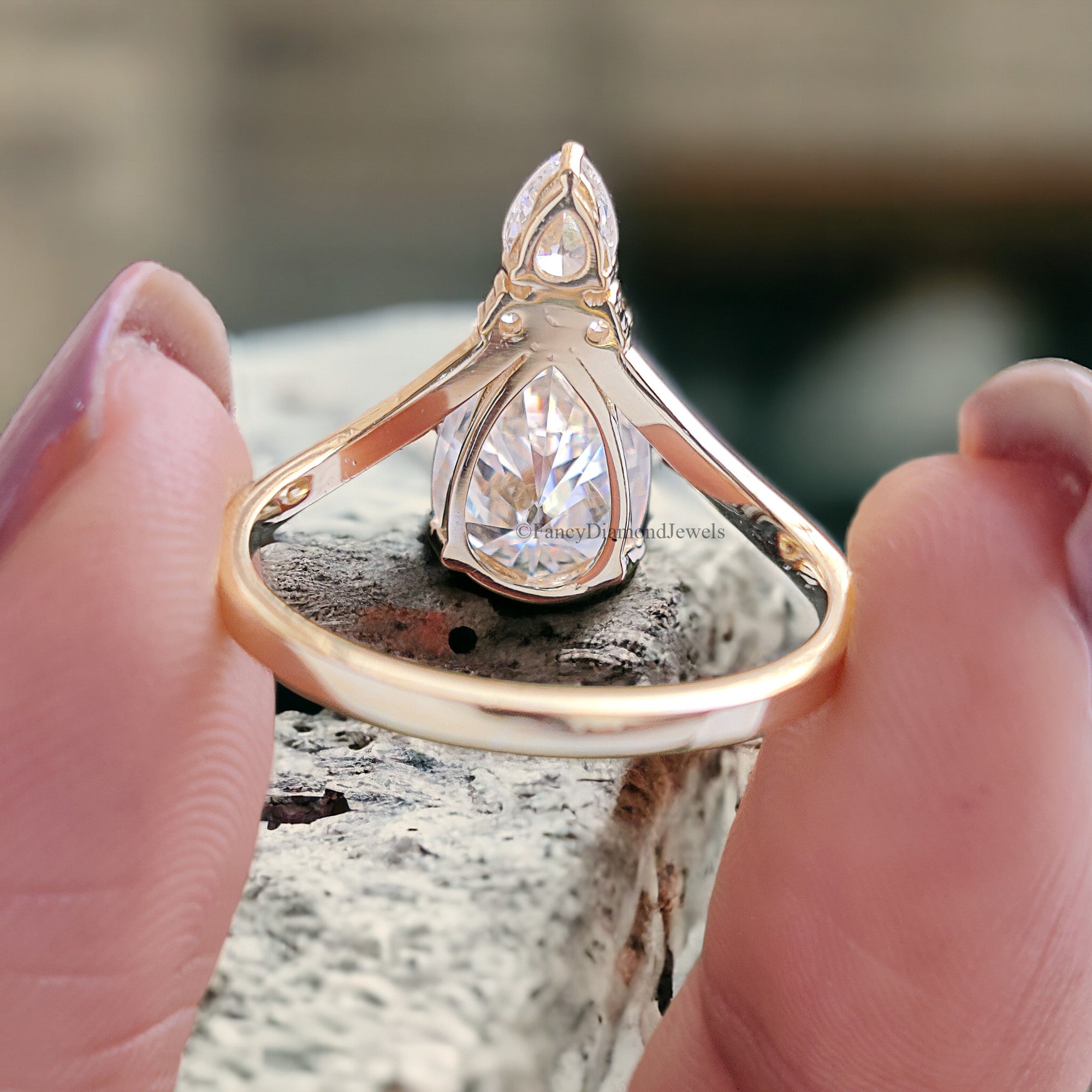 Teardrop Shape Upside Down Ring 1.90 CT Pear Cut Colorless Moissanite Engagement Ring Chevron Wedding Ring Anniversary Ring For Women FD201