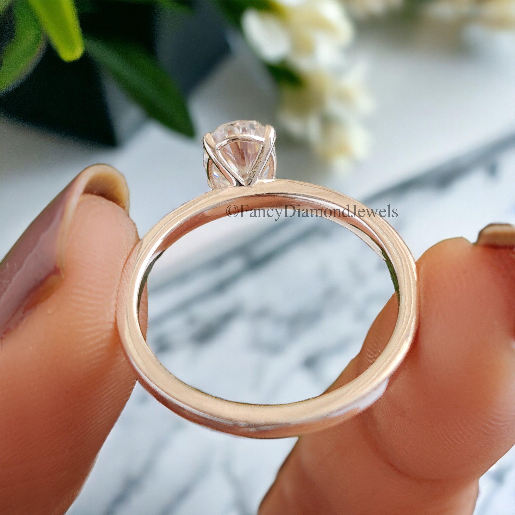 Beautiful Oval Shape Moissanite Ring White Gold 10k/14k/18k 1.00 CT Oval Cut Ring Oval Wedding Engagement Ring Oval Colorless Ring FD19