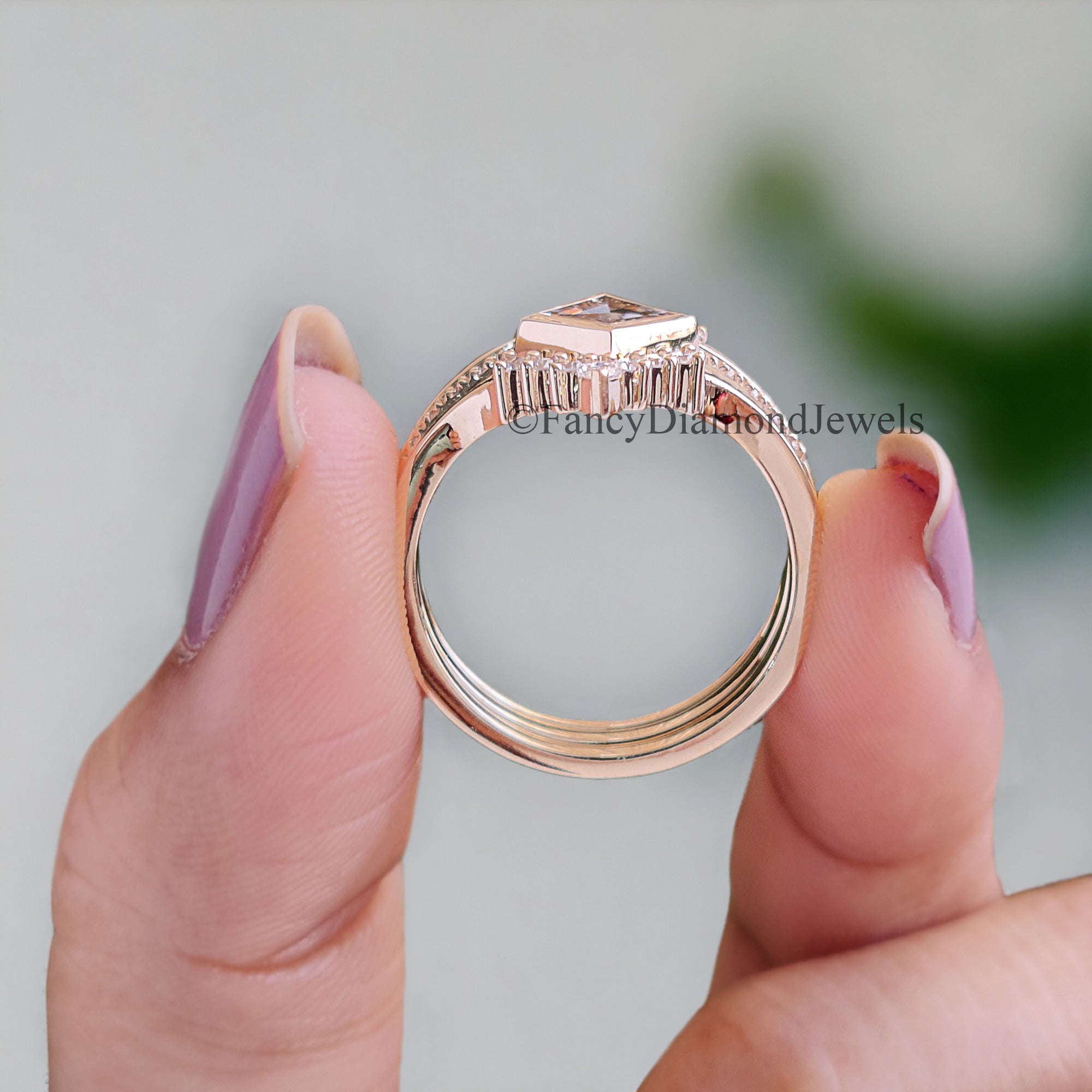 Vintagae Kite Cut Moissanite Engagement Ring Set Yellow Gold Round Cut Chevron Wedding Ring Pear Cut Curved Band Promise Bridal Set FD106