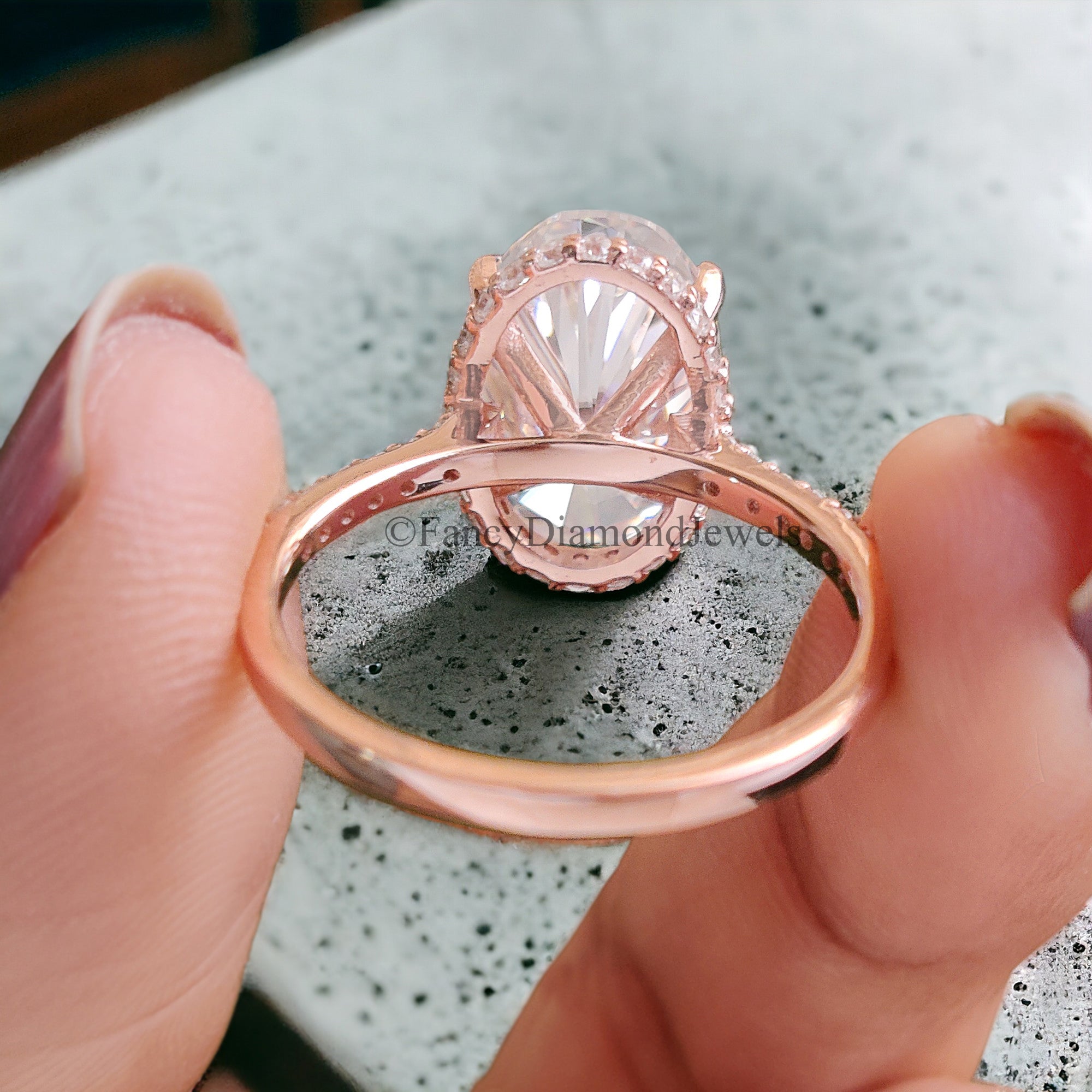 Oval Moissanite Engagement Ring 4.00 CT Oval Wedding Ring Hidden Halo Ring Ring for Women Propose Ring Cathedral Setting Anniversary FD53