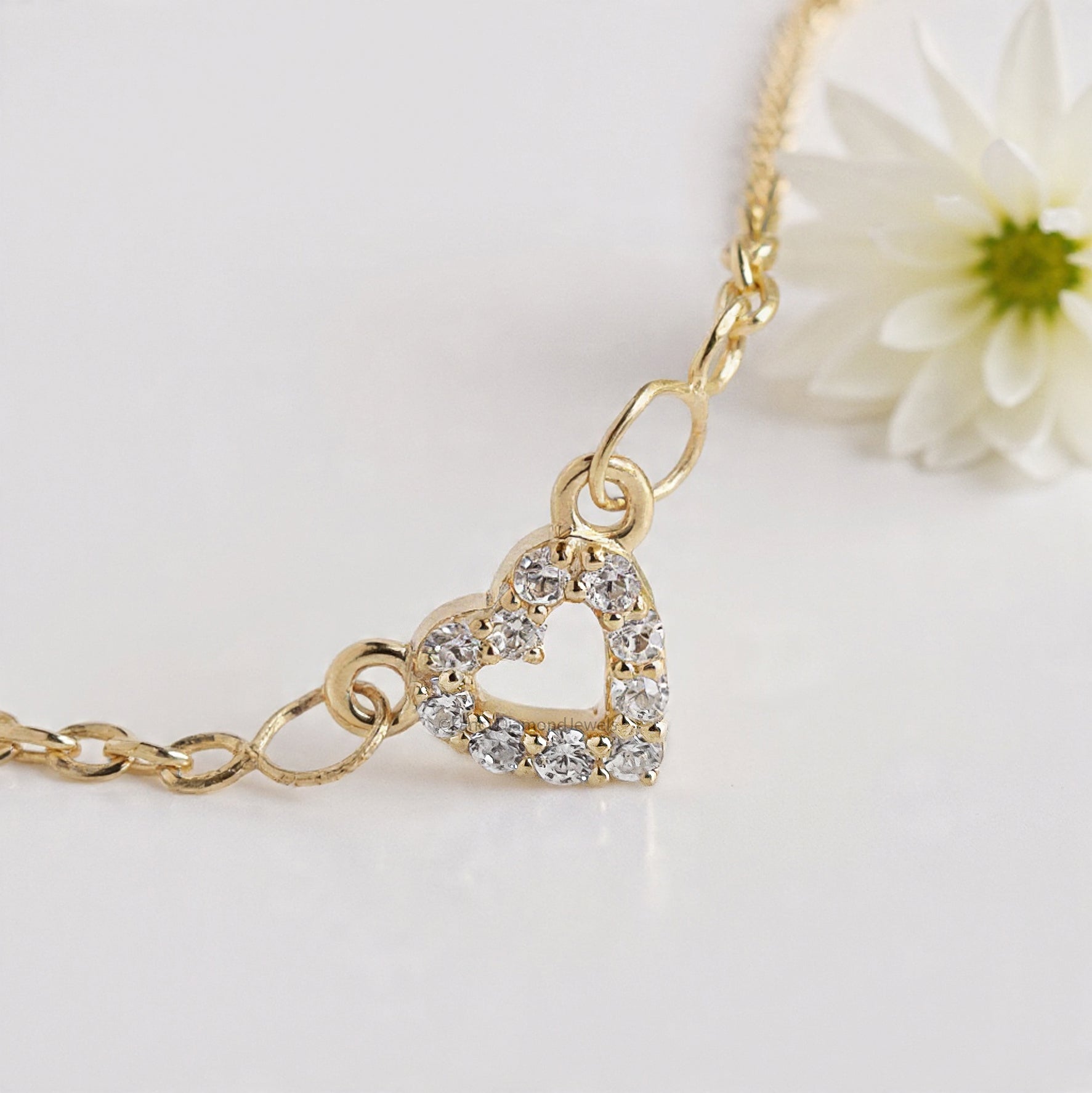 Diamond Heart Necklace Round Diamond Necklace Yellow Silver handmade jewelry Necklace Minimalist Love Pendant Necklace With Chain FD511