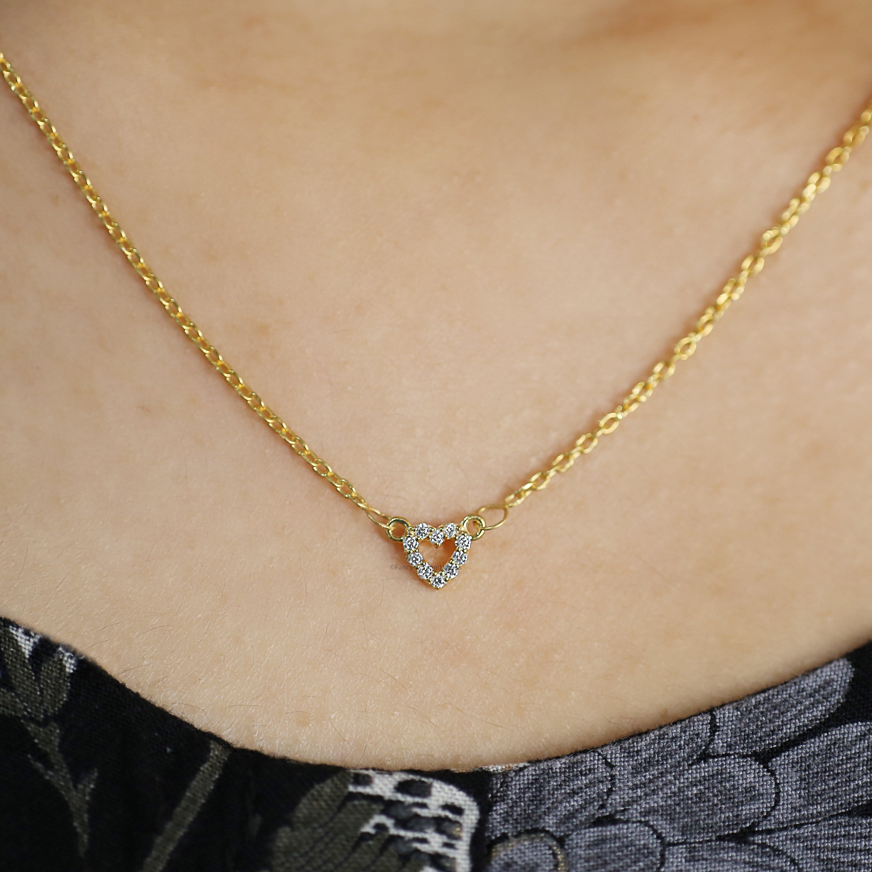 Diamond Heart Necklace Round Diamond Necklace Yellow Silver handmade jewelry Necklace Minimalist Love Pendant Necklace With Chain FD511