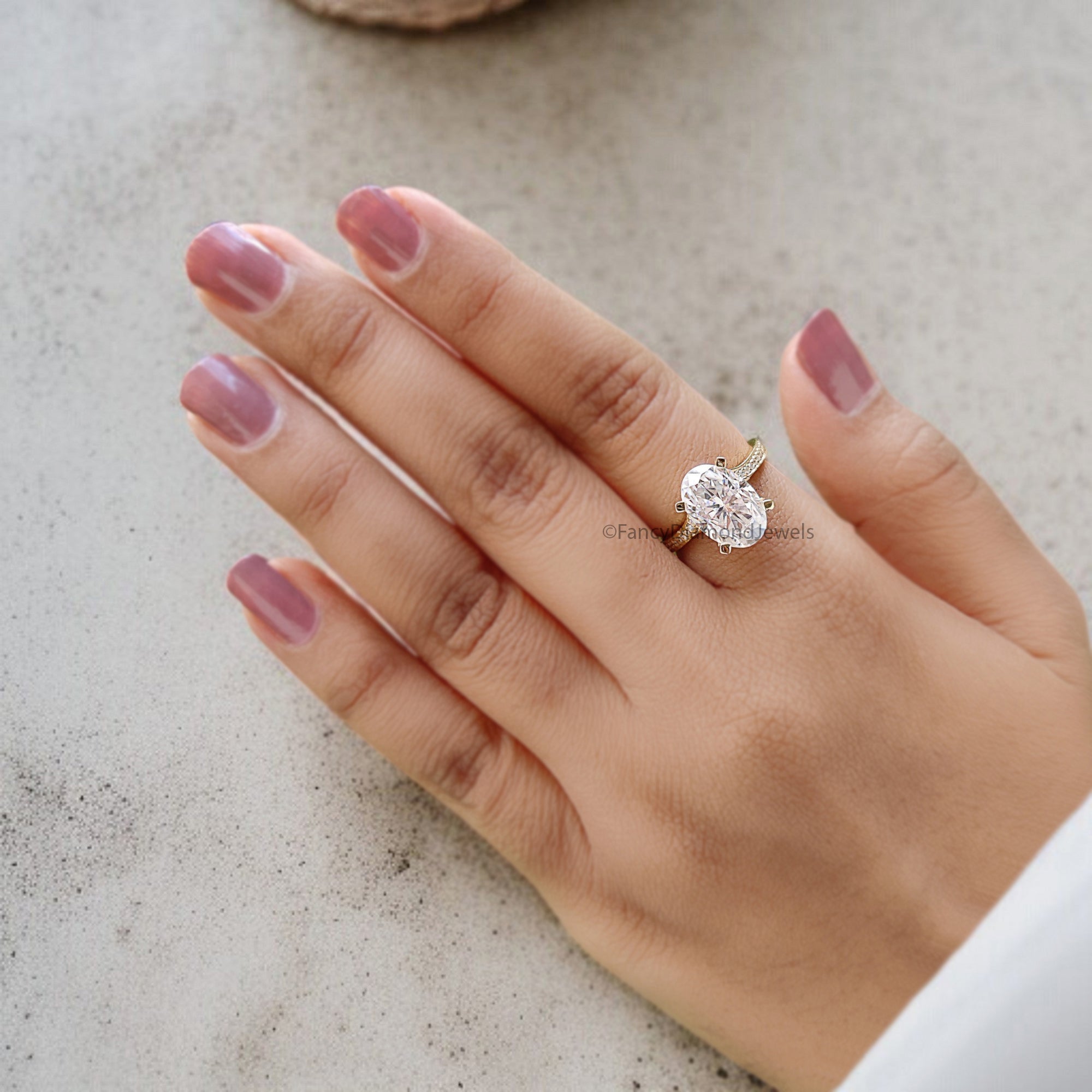 4.15 CT Oval Moissanite Engagement Ring Colorless Oval Moissanite Wedding Ring Oval With Twisted Pave Band Gift Ring for Promise Ring FD335