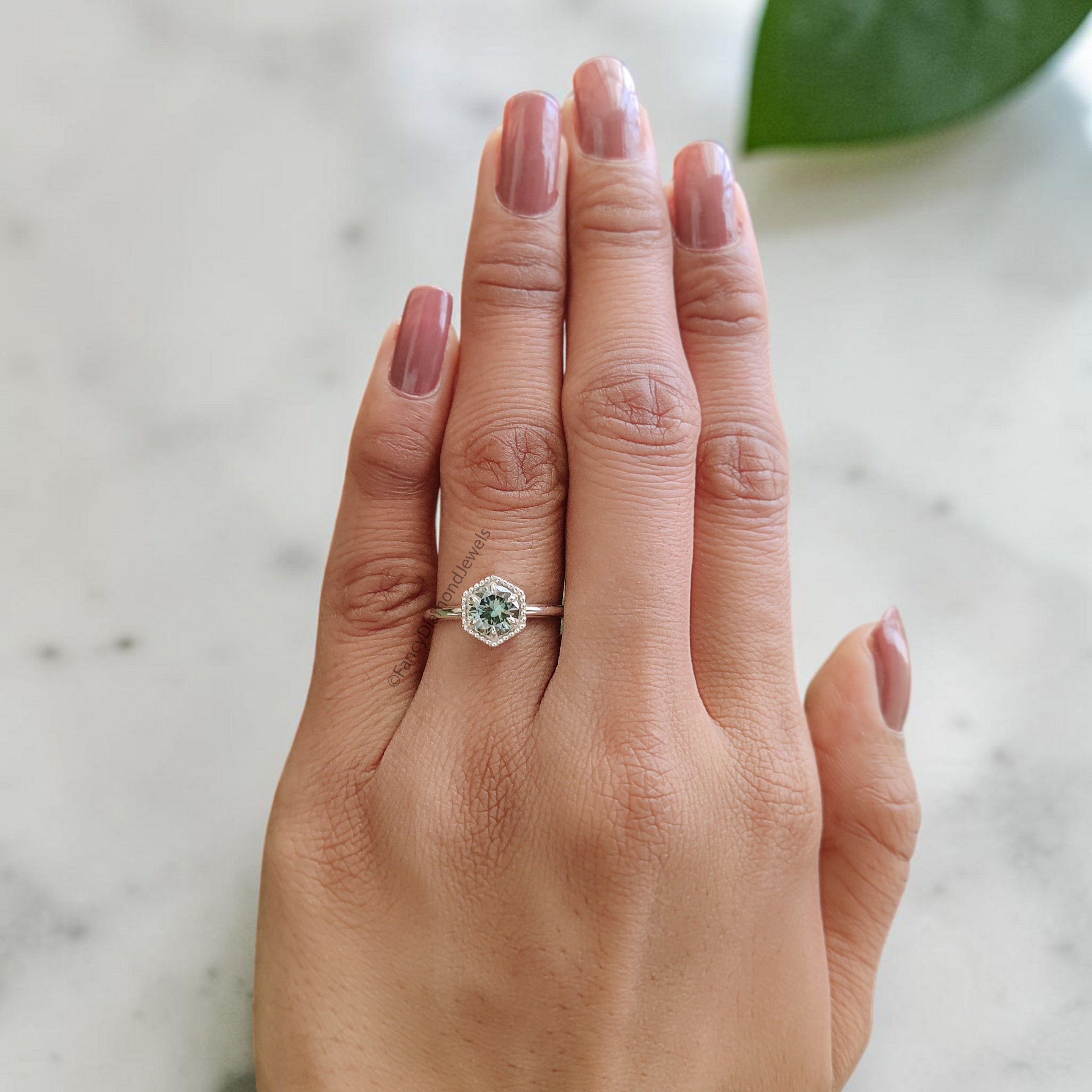 0.85 CT Aqua Blue Green Round Brilliant Moissanite Ring 10k/14k/18k Solid White Gold Ring Solitaire Engagement Ring Moissanite Ring FD38