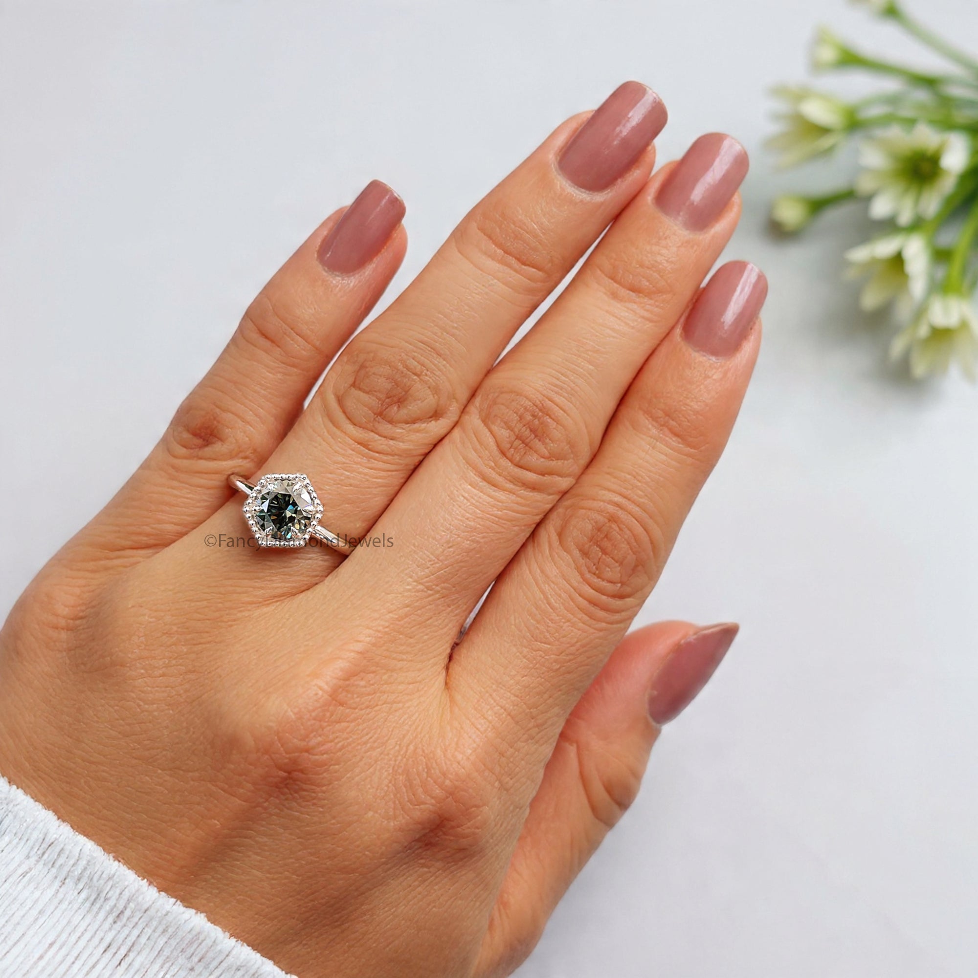 0.85 CT Aqua Blue Green Round Brilliant Moissanite Ring 10k/14k/18k Solid White Gold Ring Solitaire Engagement Ring Moissanite Ring FD38